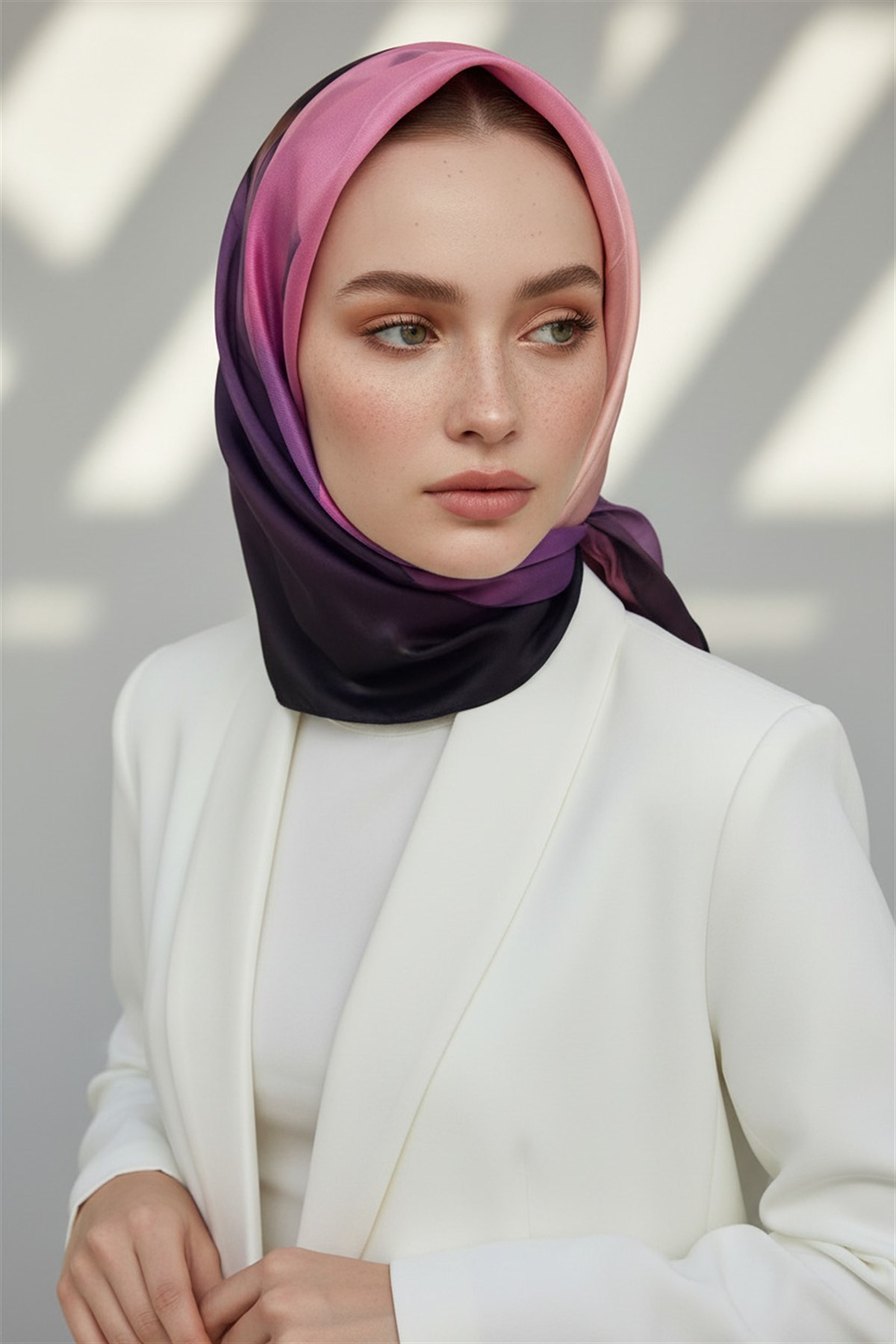 %100 Twill İpek Gül Desenli Lila - Somon Renkli 90x90 Eşarp Dikim Şekli : El Dikişi