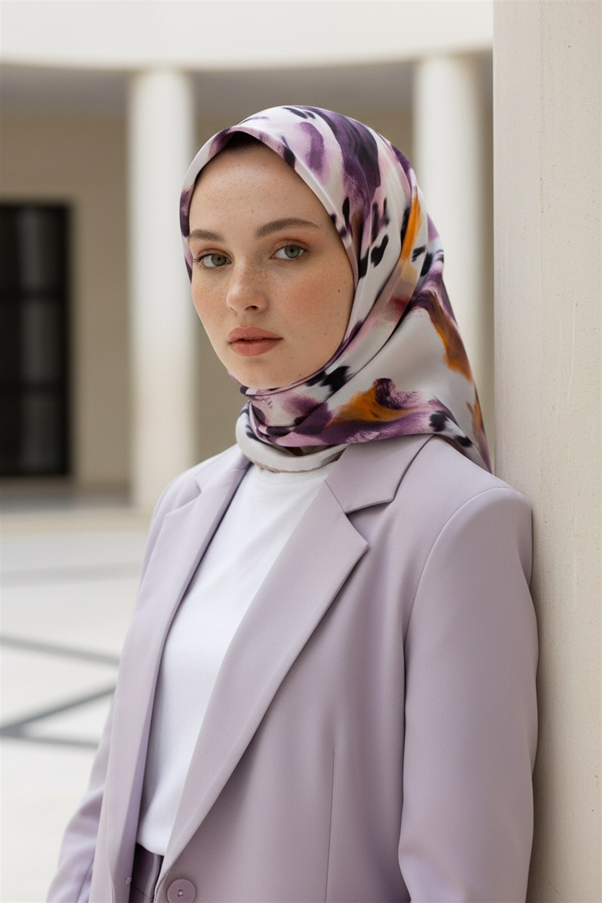 %100 Twill İpek Batik Desenli Mürdüm - Turuncu Renkli 90x90 Eşarp Dikim Şekli : El Dikişi