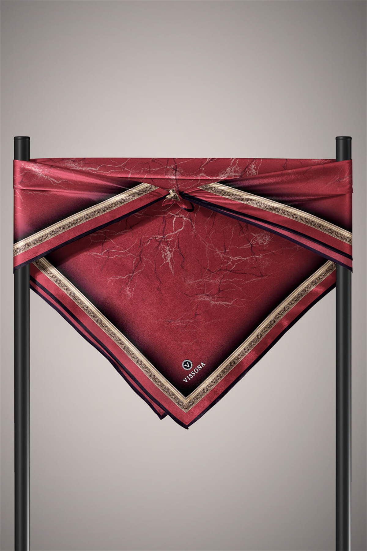 % 57 İPEK % 43 VİSKON Twill İpek Mermer Desenli Bordo Renkli 90x90 Eşarp Dikim Şekli : El Dikişi