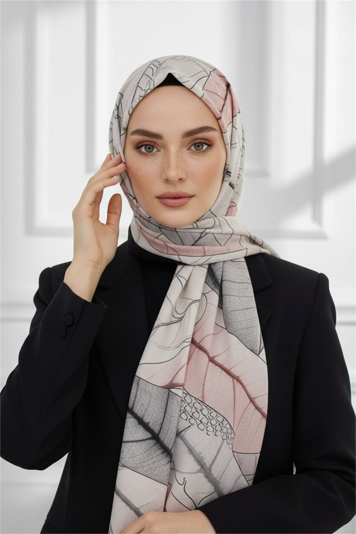 KREP YAPRAK DESENLİ PUDRA RENKLİ 75X195 KIRIŞMAZ ŞAL