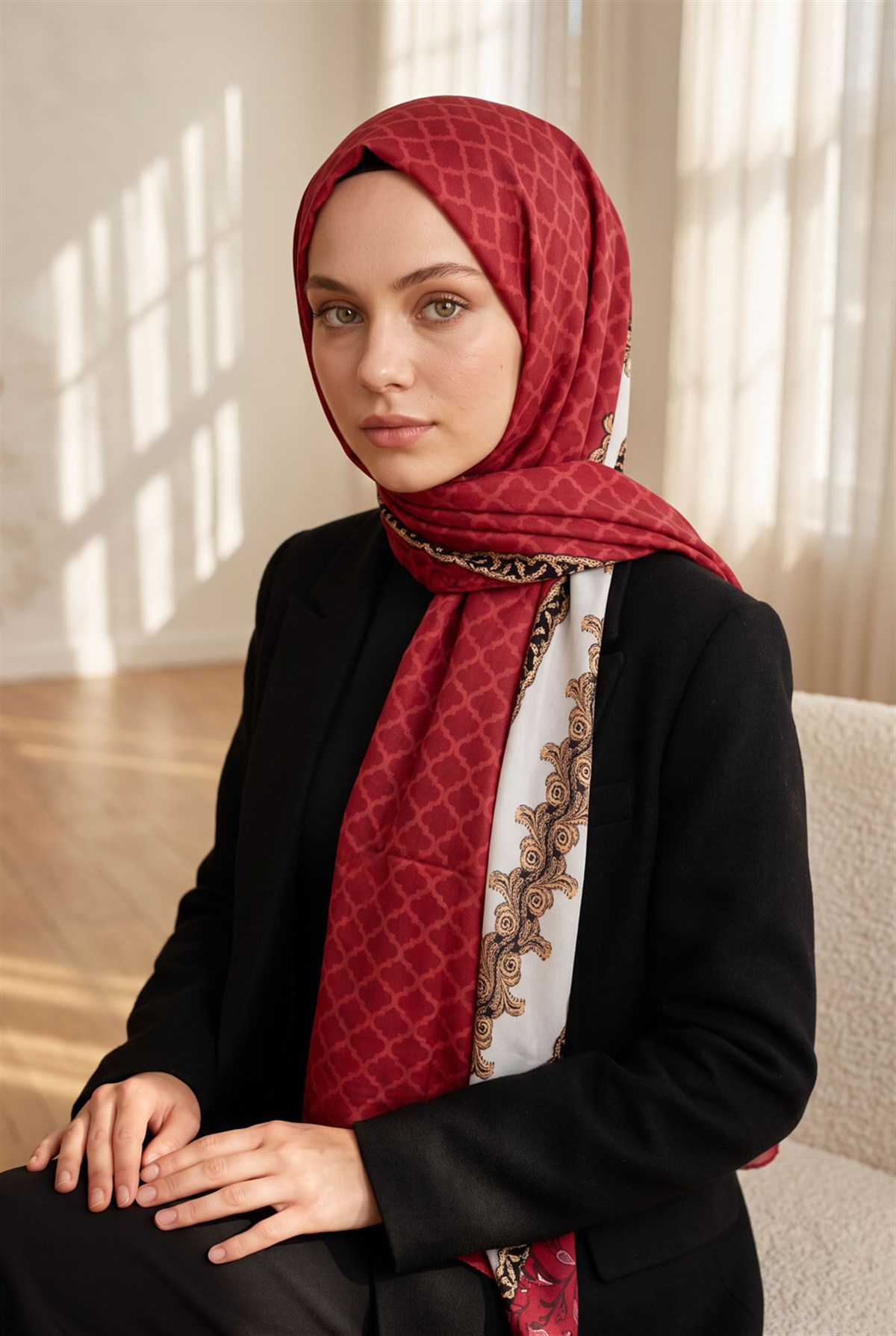 %100 Saf İpek Şal İnce Saten Vual Dokuma Yaprak Desenli Kırmızı - Gold Renkli 90x210 Şal