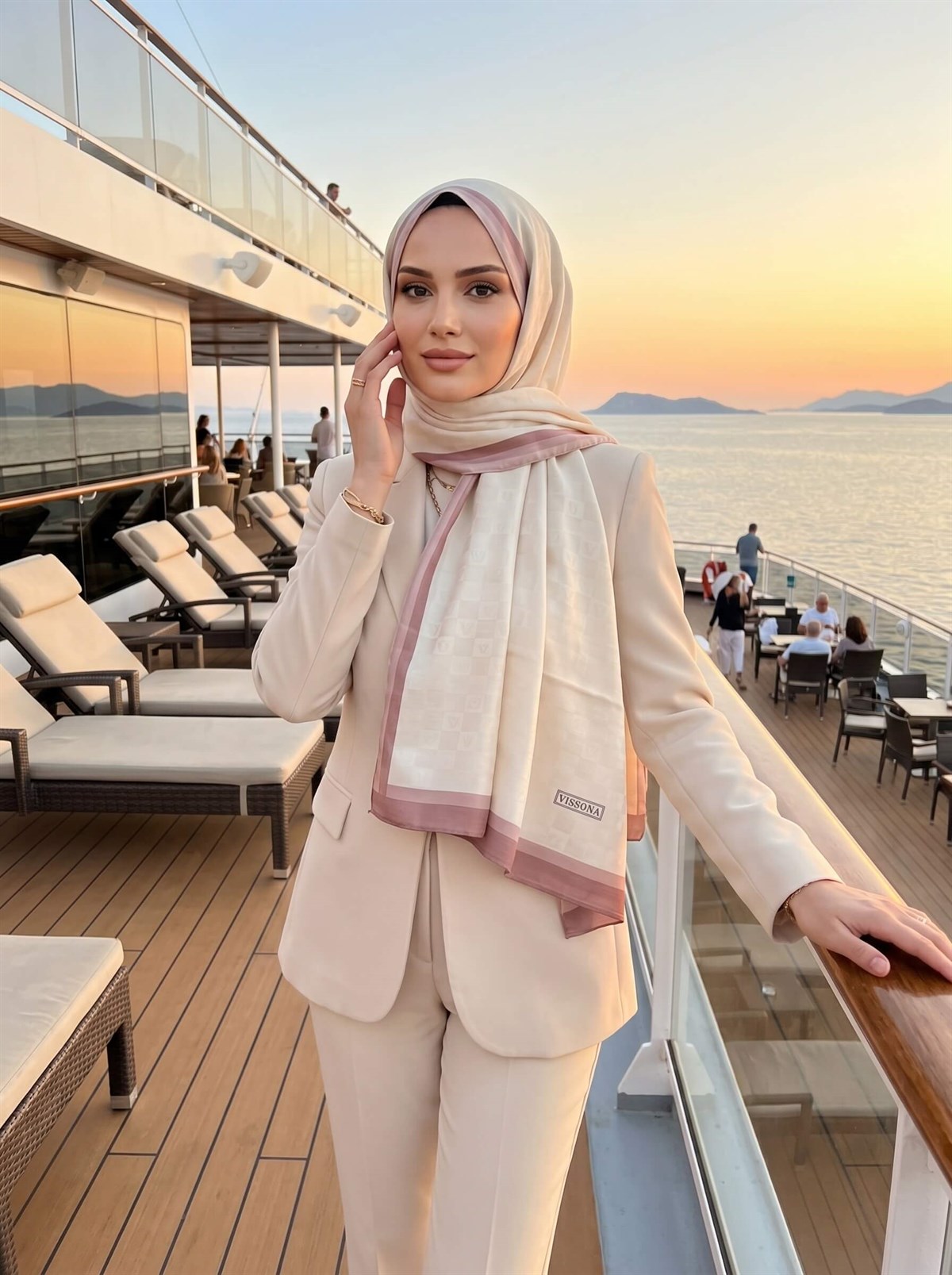 %57 İpek %43 Pamuk Monagram Dokumalı Krem-Pudra Renkli 70X190 Yumuşak Dökümlü Şal