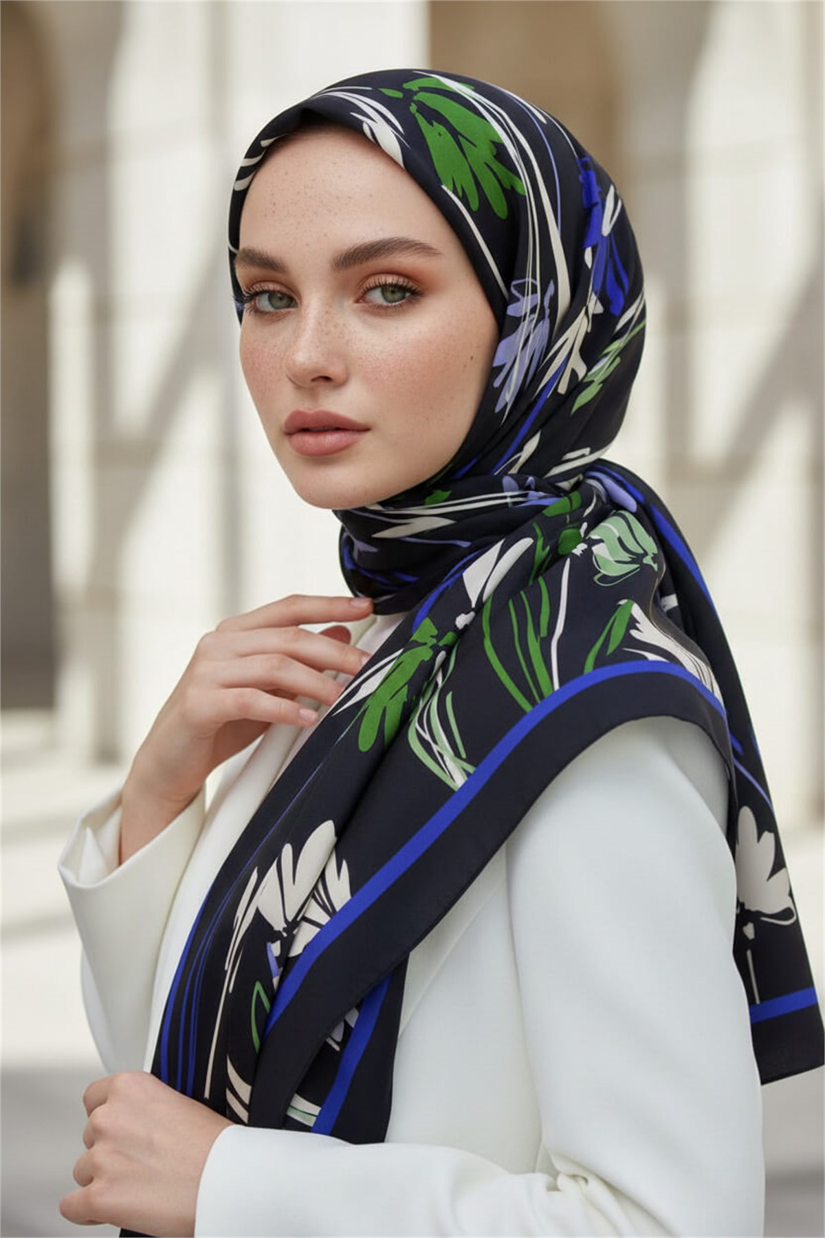 KREP ÇİÇEK DESENLİ SAKS RENKLİ 75X195 KIRIŞMAZ ŞAL