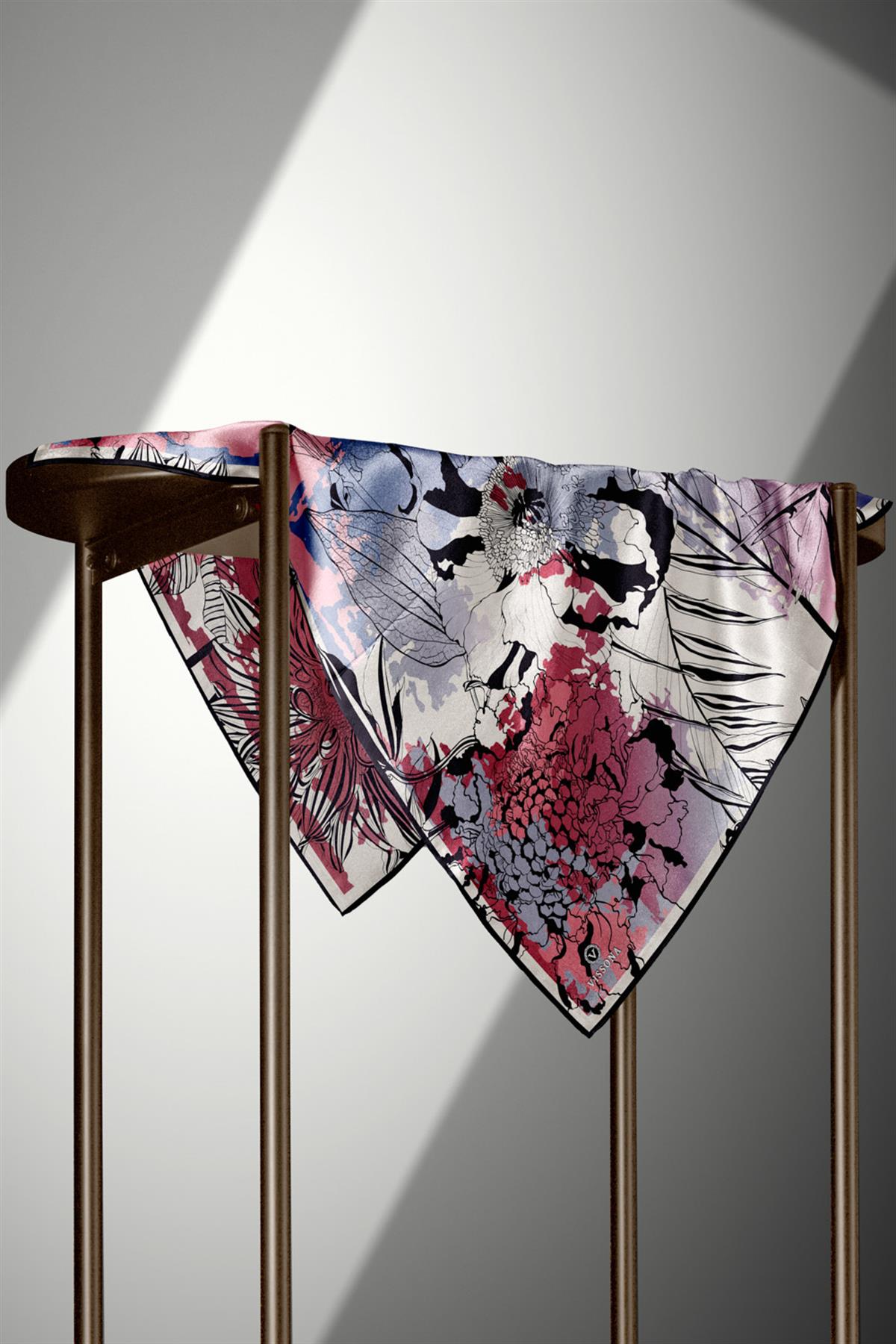 %100 Twill İpek Yaprak Desenli İndigo - Bordo Renkli 90x90 Eşarp Dikim Şekli : El Dikişi