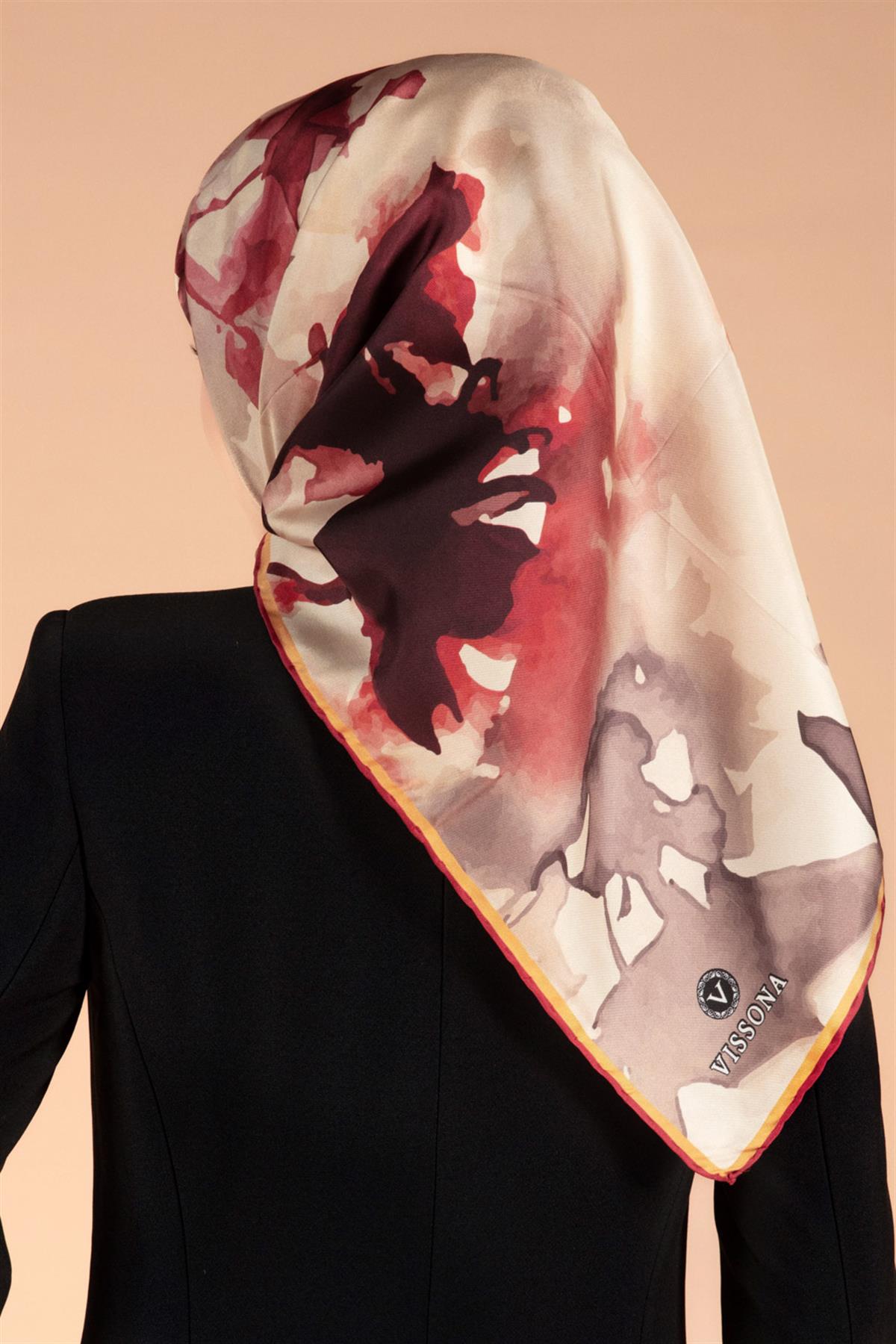 %100 Twill İpek Yaprak Desenli Bej - Bordo Renkli 90x90 Eşarp Dikim Şekli : El Dikişi