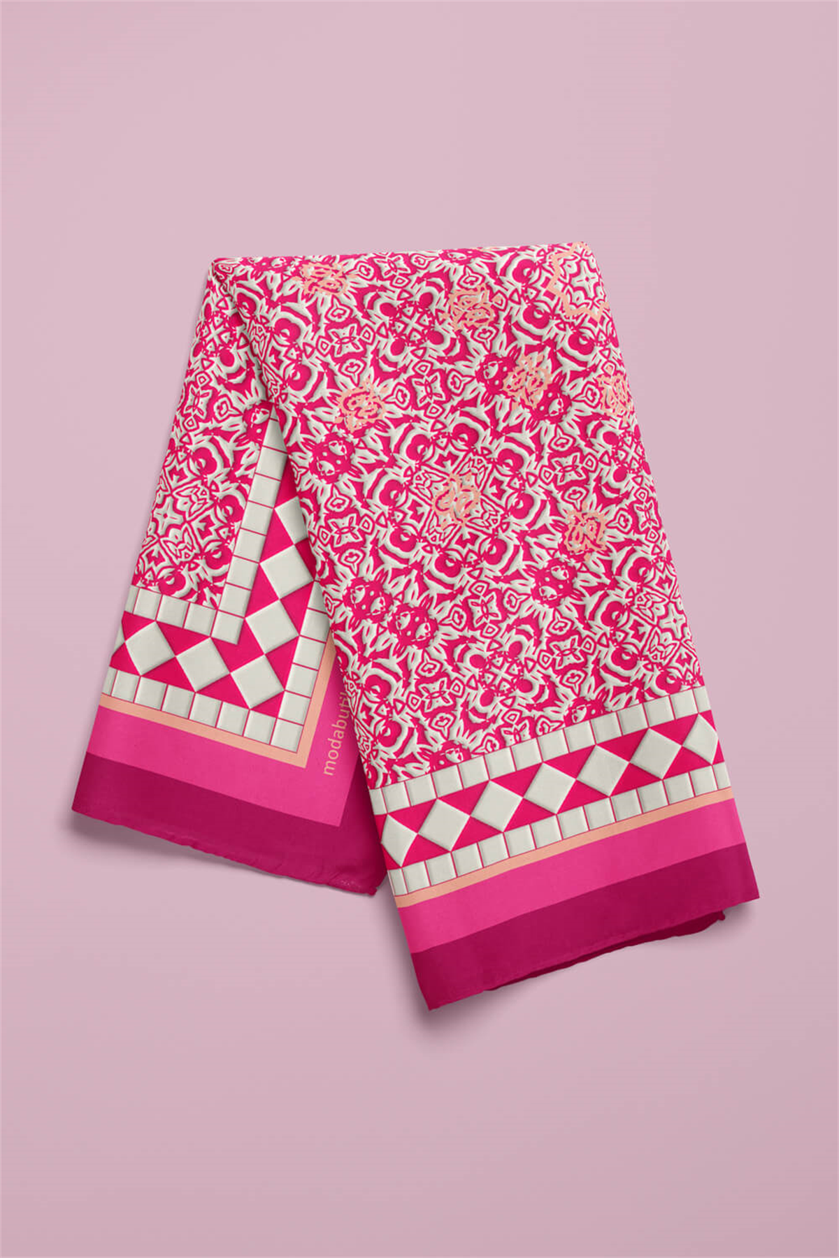 B2 SEAMPLESS BANDANA