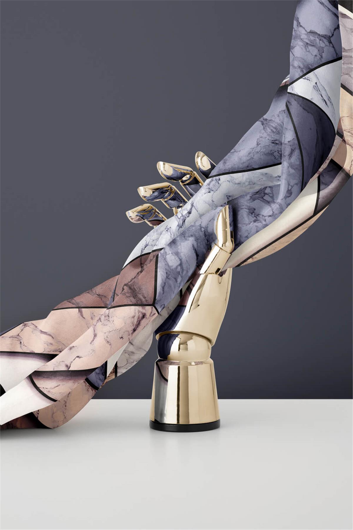 %100 Twill İpek Mermer Desenli Bej - Gri Renkli 90x90 Eşarp Dikim Şekli : El Dikişi