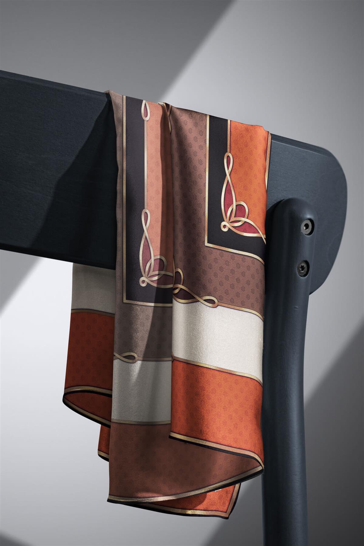 %100 Twill İpek Puantiyeli ve Geometrik Desenli Taba - Vizon Renkli 90x90 Eşarp Dikim Şekli : El Dikişi