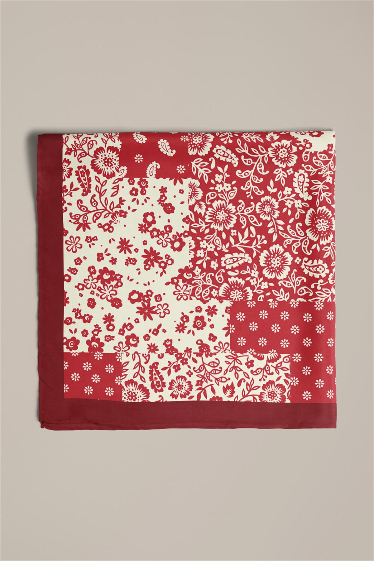 Violla A46 Kadın Çiçek Desenli Bandana 50x50 Kırmızı Beyaz DG0425-22