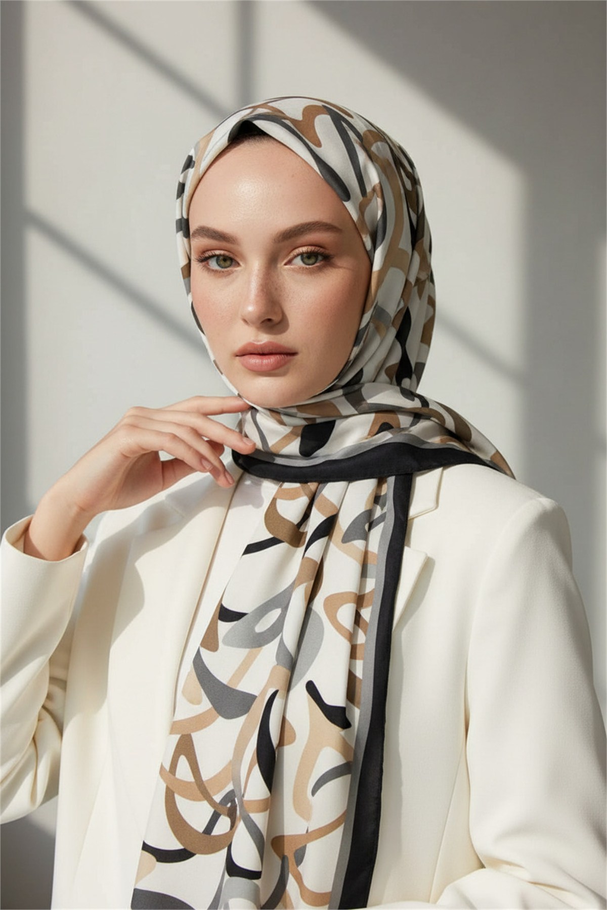 KREP BOOMERANG DESENLİ GRİ RENKLİ 75X195 KIRIŞMAZ ŞAL