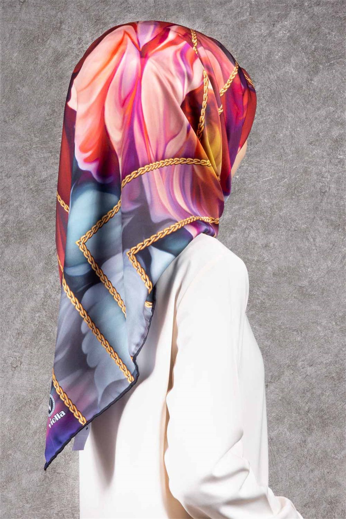 Twill Gül Desenli Kırmızı - Bebe Mavisi Renkli 90x90 Eşarp (İpek İçermez) Kenar Dikiş Şekli El Dikişli