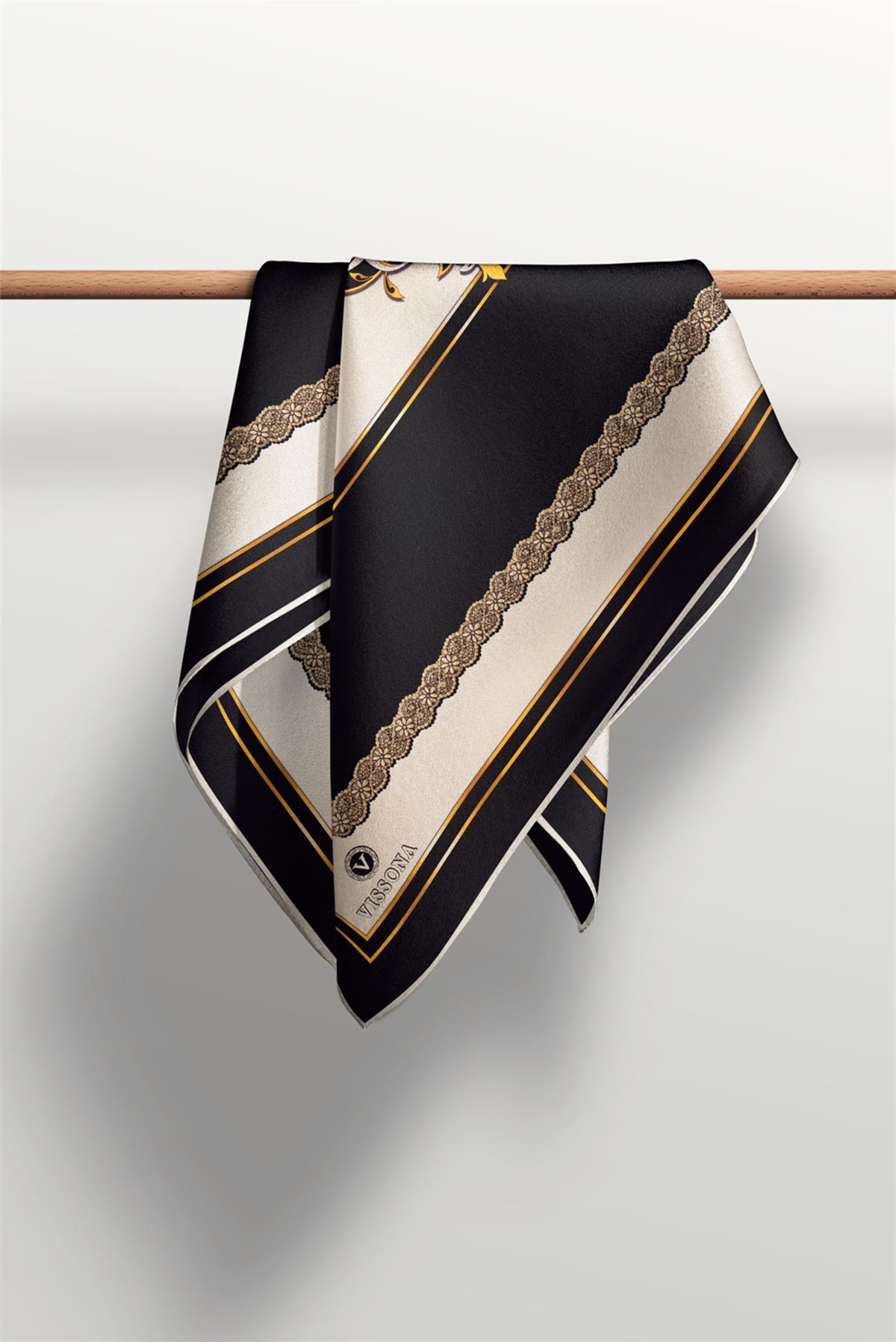 %100 Twill Barok Desenli Siyah - Krem Renkli 90x90 Eşarp Dikim Şekli: El Dikişi