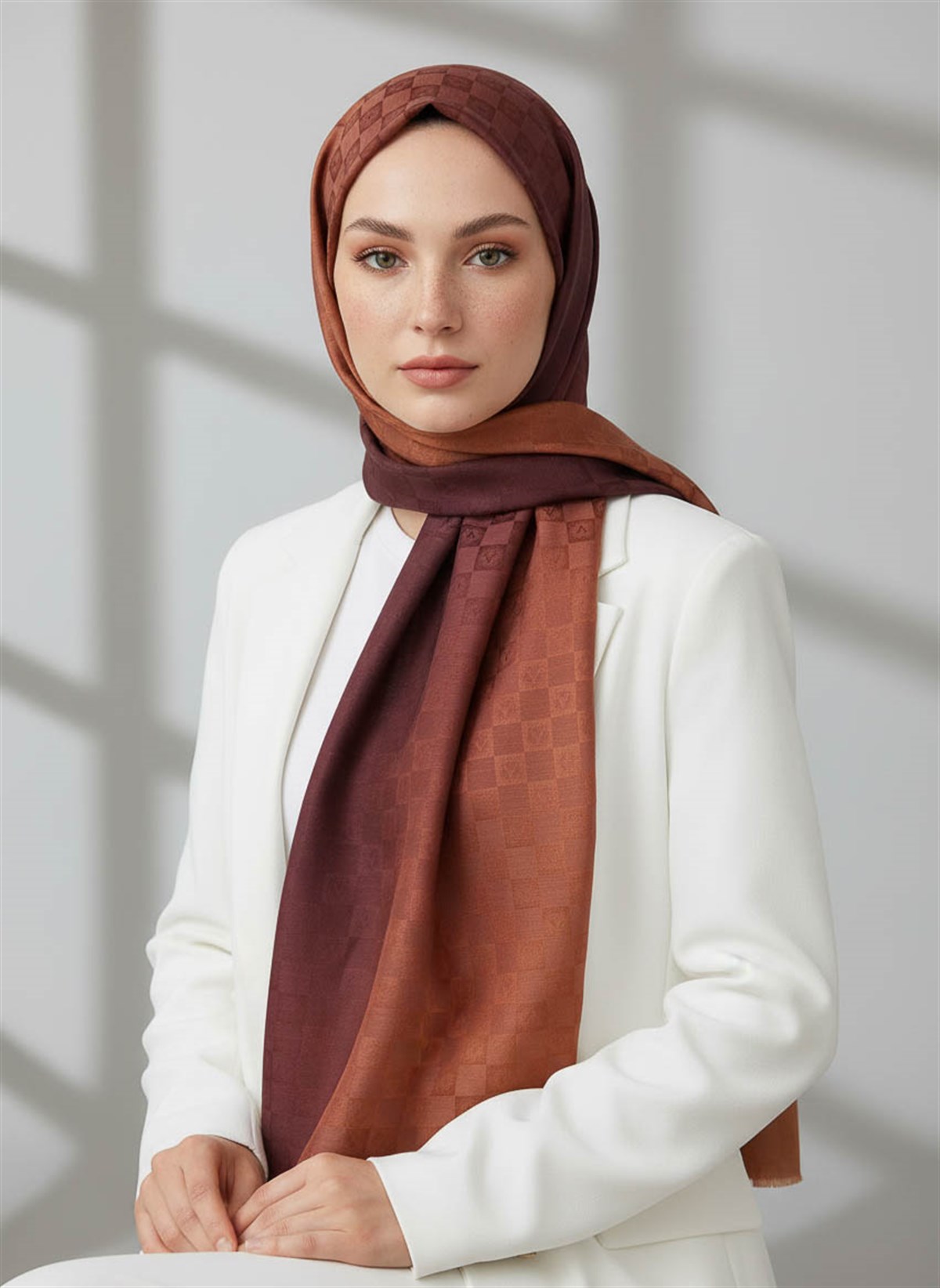 Vissona %57 İPEK %43 PAMUK Degrade Desenli Taba Renkli Şal -  70x190 Dikiş Tipi İtalyan Dikişli