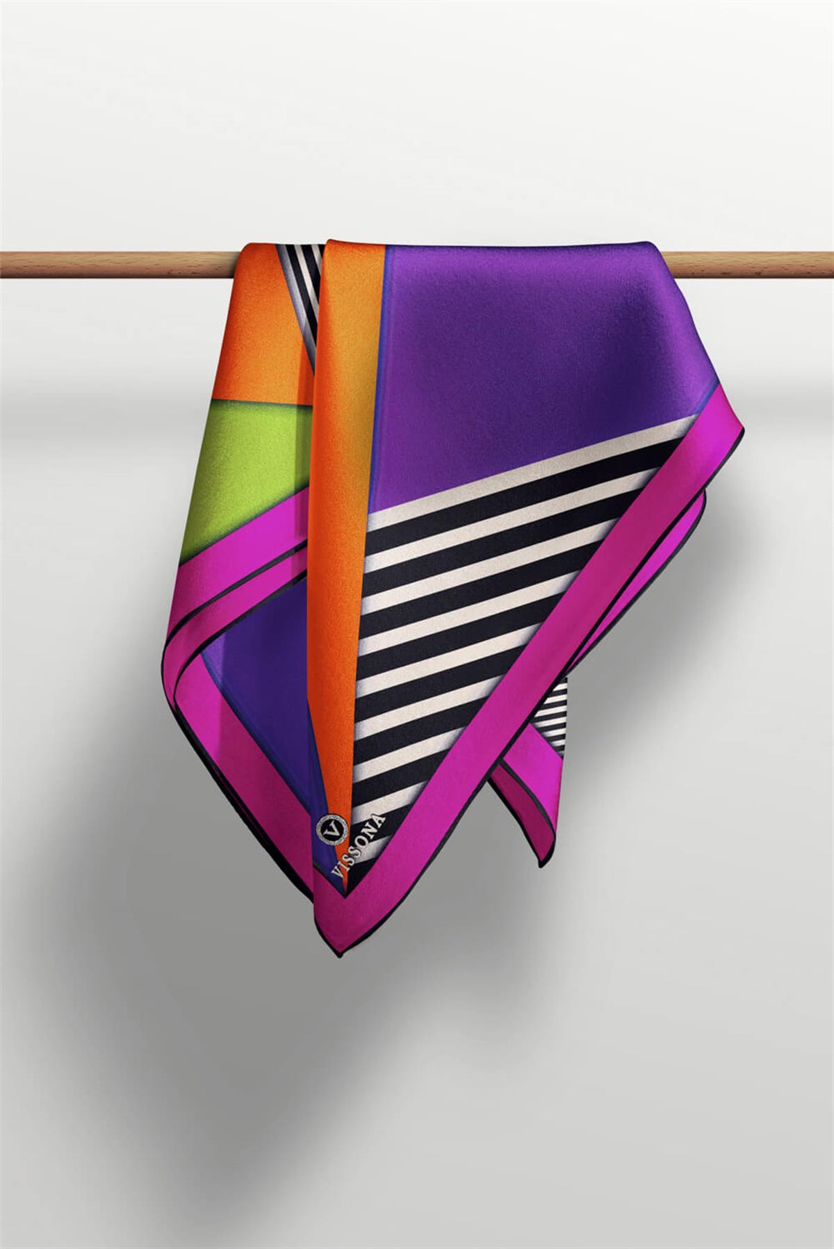 %100 Twill İpek Çizgili ve Geometrik Desenli Fuşya - Turuncu Renkli 90x90 Eşarp Dikim Şekli : El Dikişi
