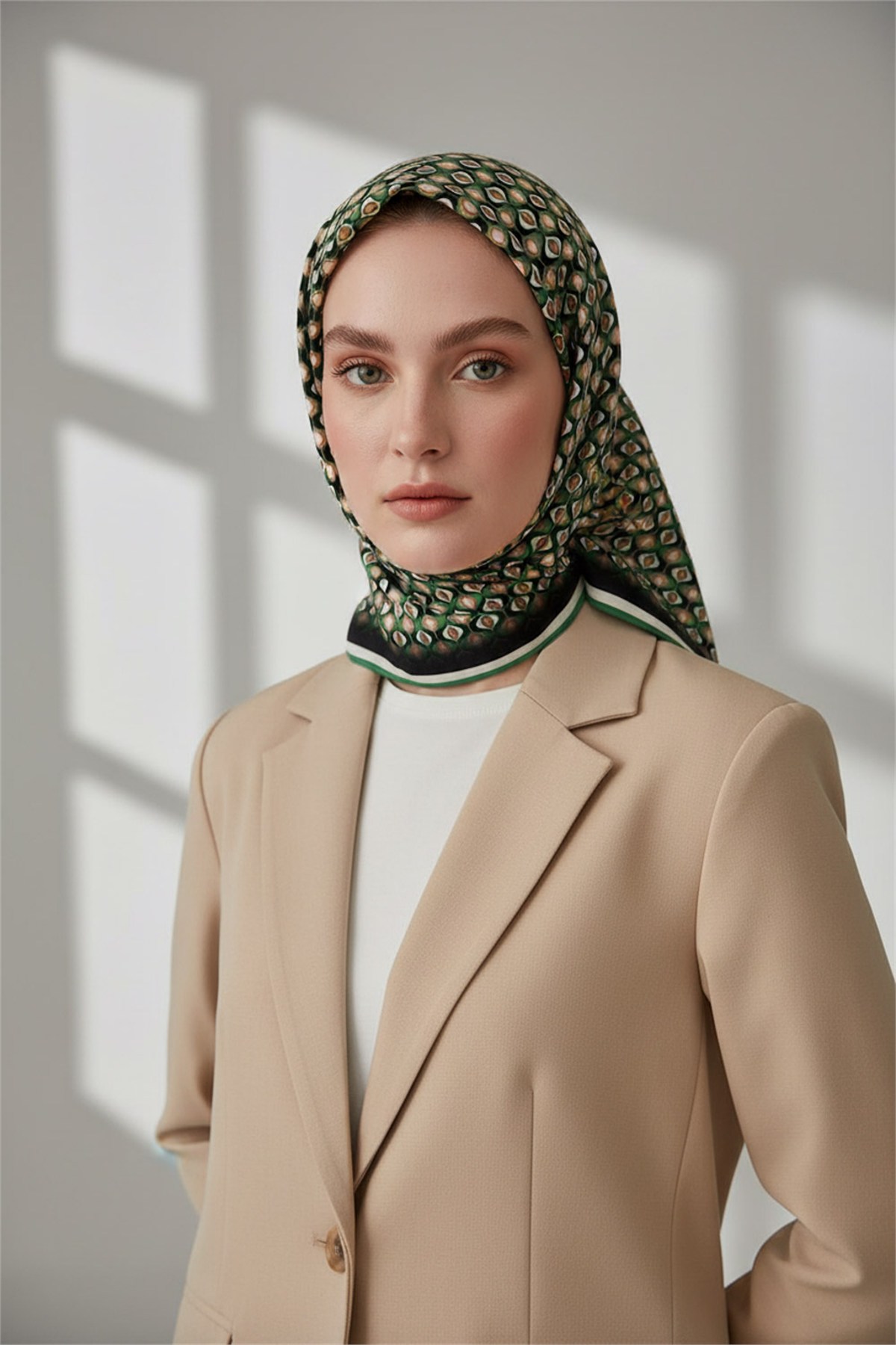 Twill Çıtır Desenli Petrol Yeşili Renkli 90x90 Eşarp (İpek İçermez) Kenar Dikiş Şekli El Dikişli