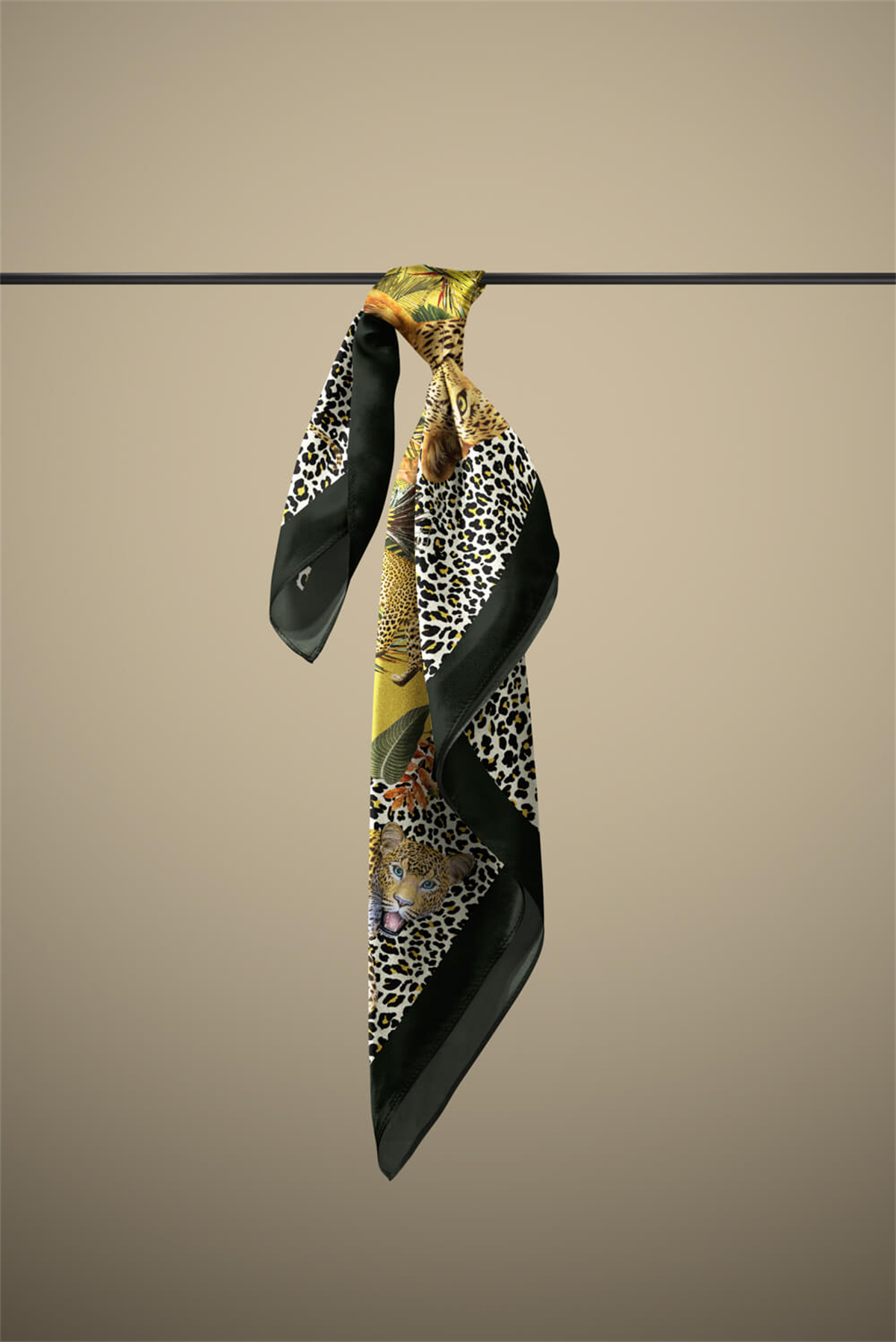 Z17 Kadın Sarı Kaplan Desenli 50x50 Bandana HYL DG01286-22