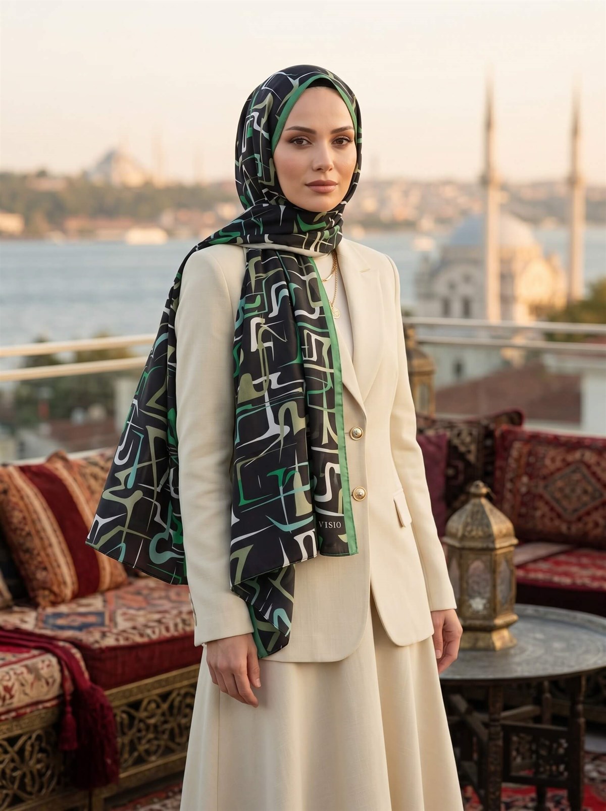 100% İPEK ÇİZGİLİ DESENLİ ZÜMRÜT YEŞİLİ - HAKİ RENKLİ ŞAL