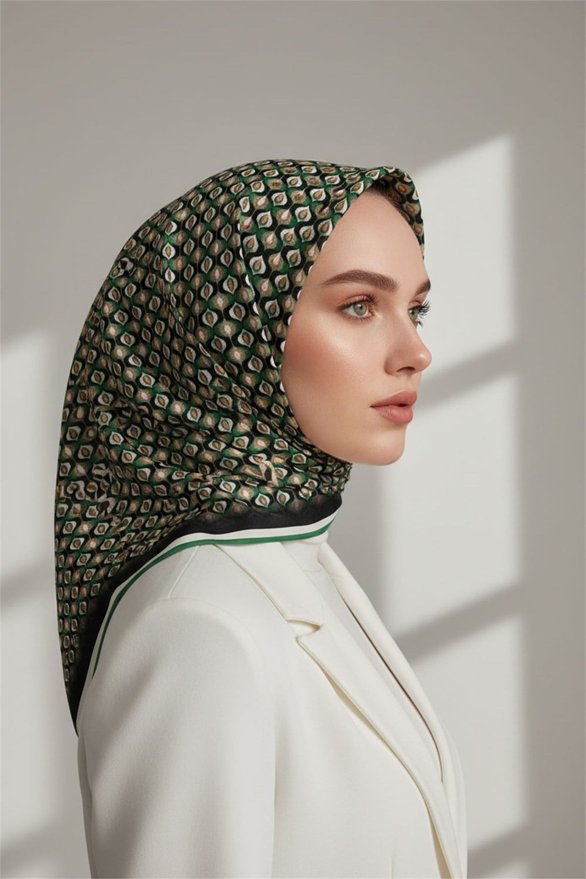 Twill Çıtır Desenli Petrol Yeşili Renkli 90x90 Eşarp (İpek İçermez) Kenar Dikiş Şekli El Dikişli