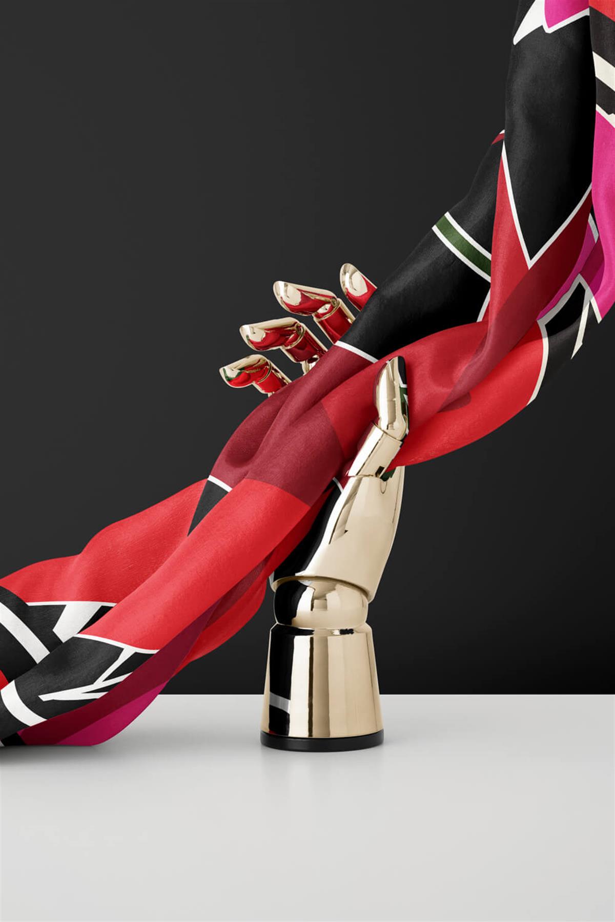 %100 Twill İpek Yaprak Desenli Kırmızı - Pembe Renkli 90x90 Eşarp Dikim Şekli : El Dikişi