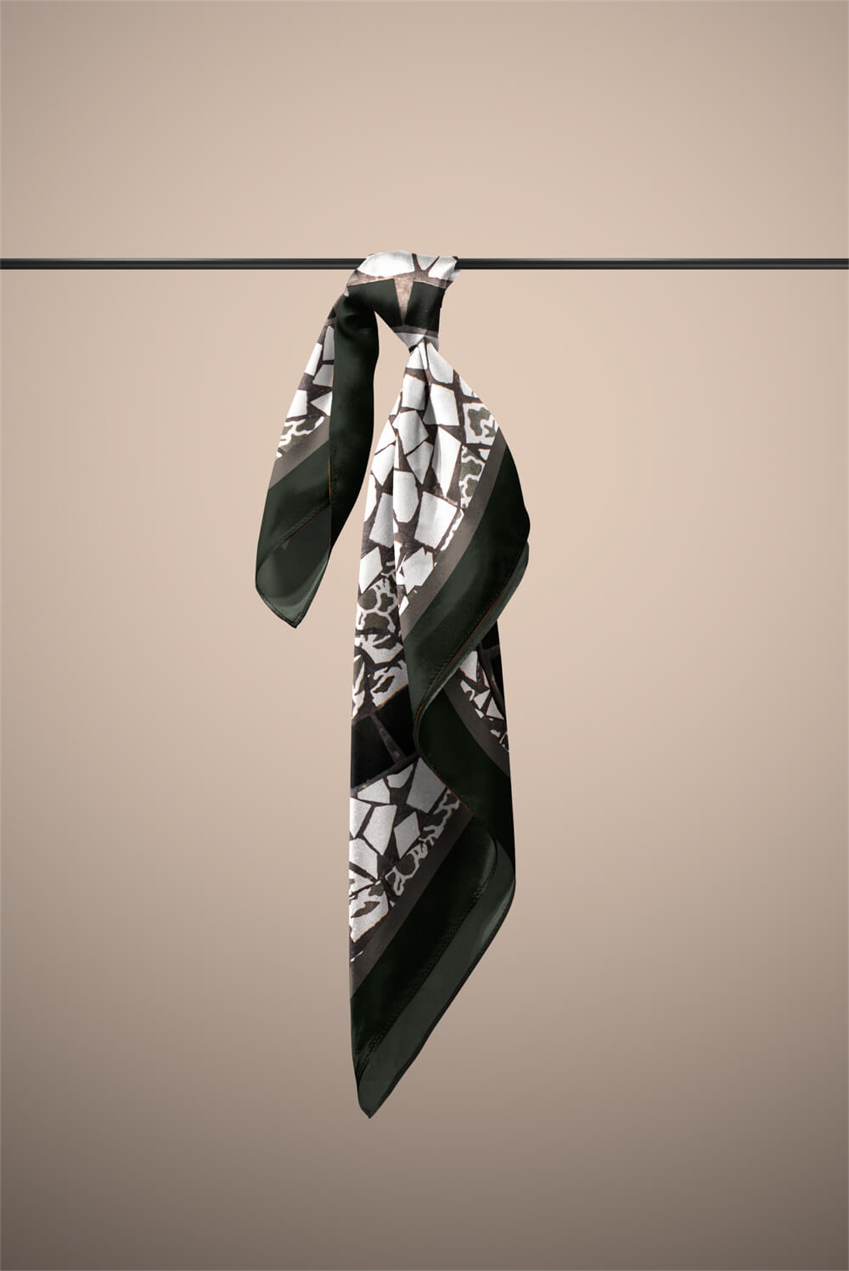 Y84 Kadın Kahverengi Sarmal Desenli 50x50 Bandana DG01023-22