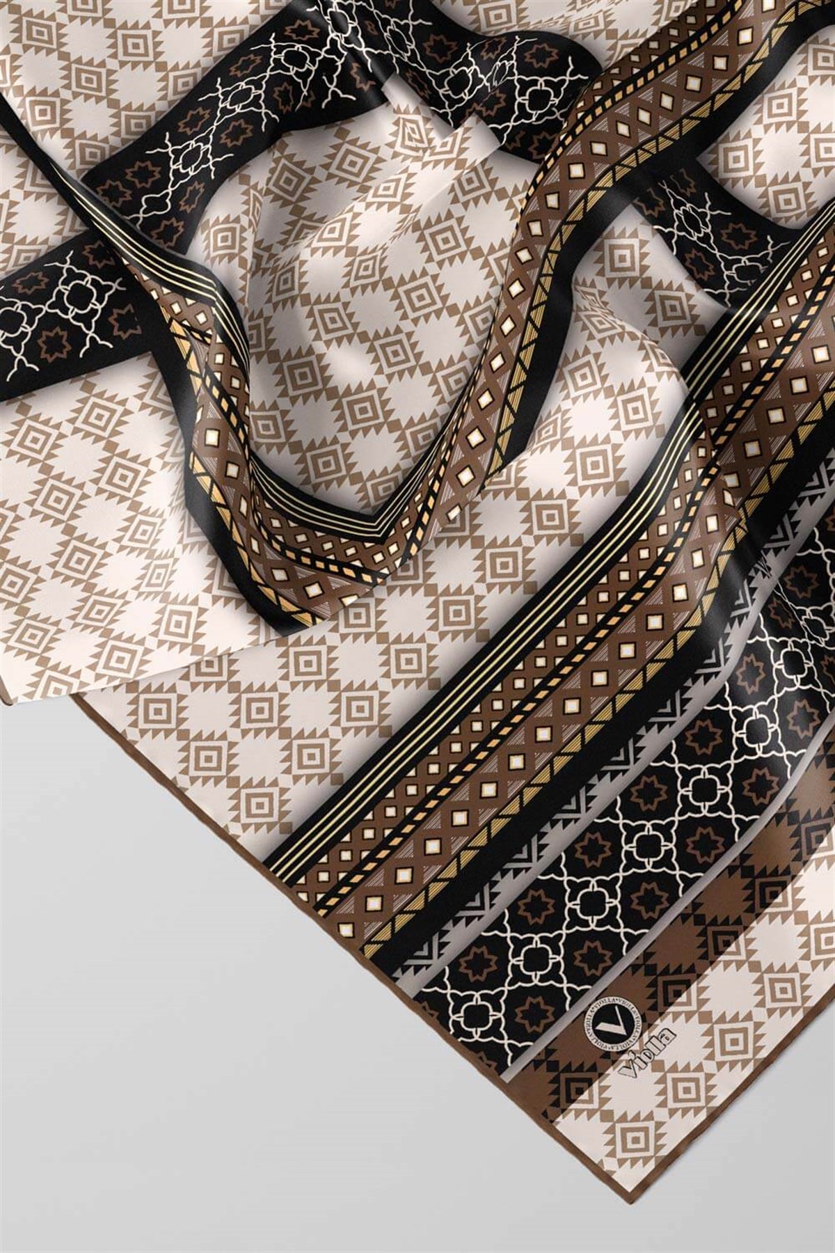 Twill Etnik Desenli Vizon Renkli 90x90 Eşarp (İpek İçermez) Kenar Dikiş Şekli El Dikişli