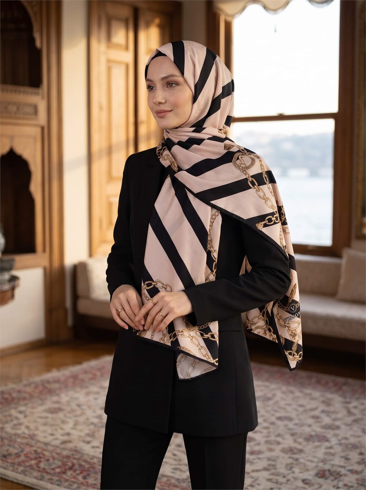 KREP ÇİZGİLİ VE ZİNCİR DESENLİ KREM - SİYAH RENKLİ 75X195 KIRIŞMAZ ŞAL