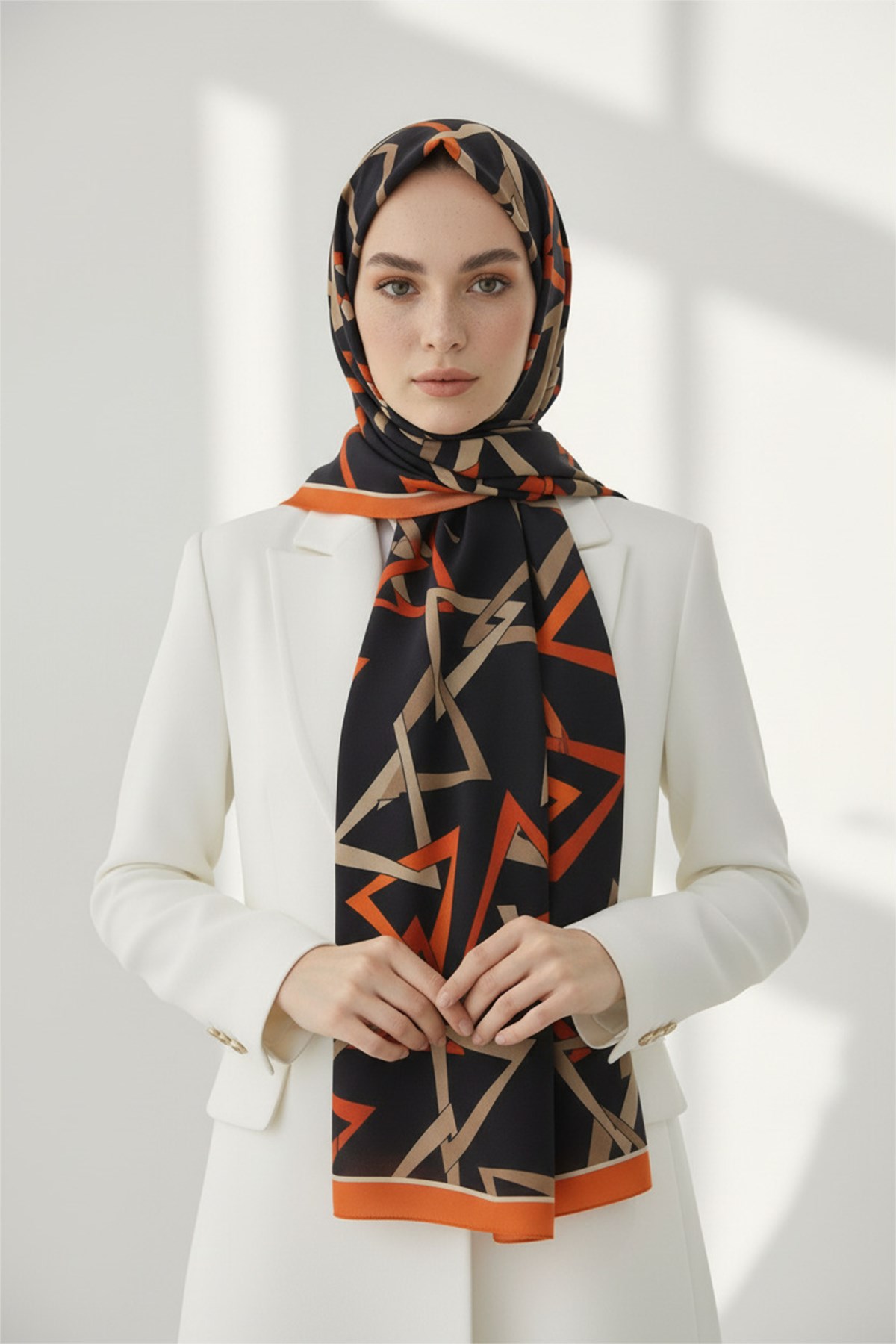 KREP GEOMETRİK DESENLİ TURUNCU RENKLİ 75X195 KIRIŞMAZ ŞAL