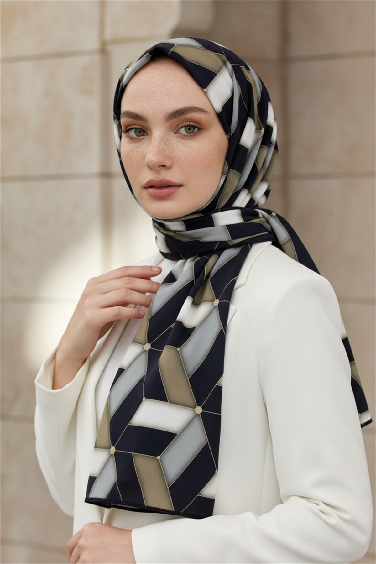 KREP GEOMETRİK DESENLİ VİZON RENKLİ 75X195 KIRIŞMAZ ŞAL