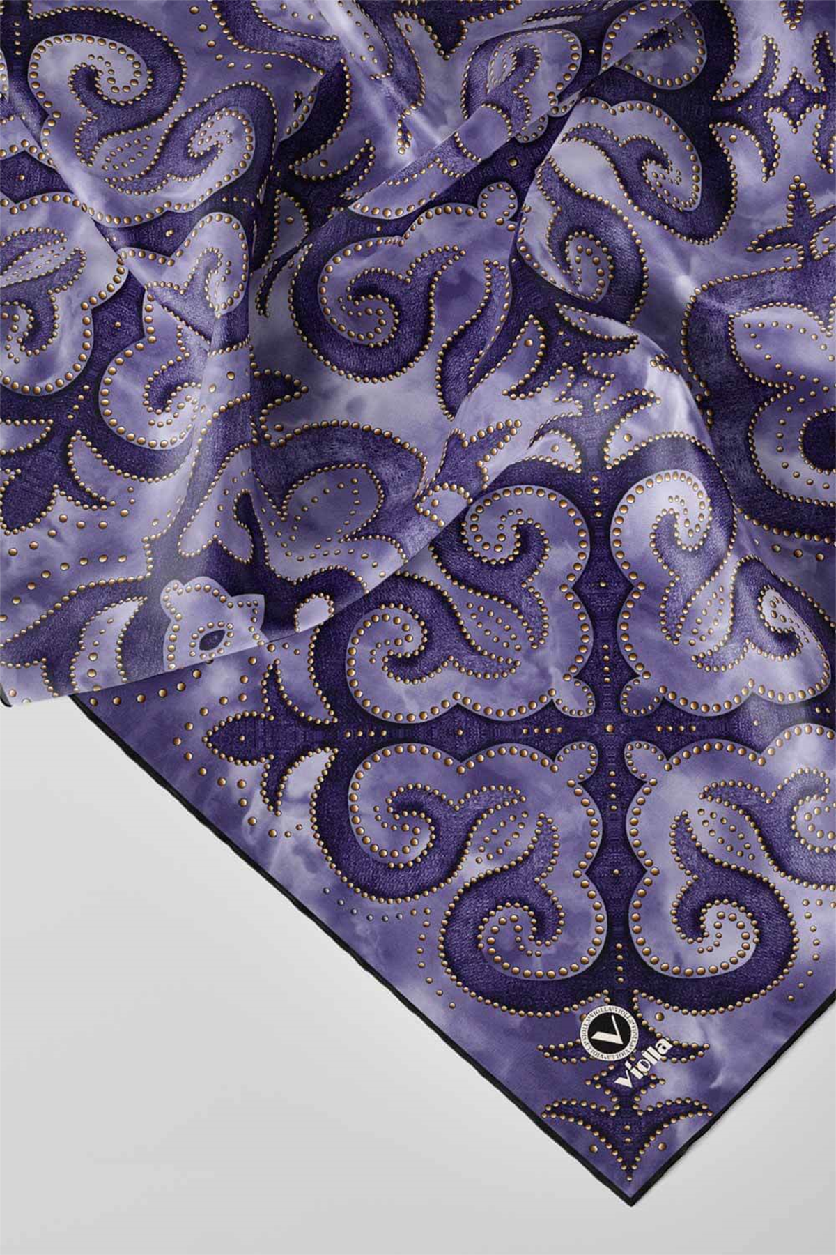 Twill Barok Desenli Lacivert Renkli 90x90 Eşarp (İpek İçermez) Kenar Dikiş Şekli El Dikişli
