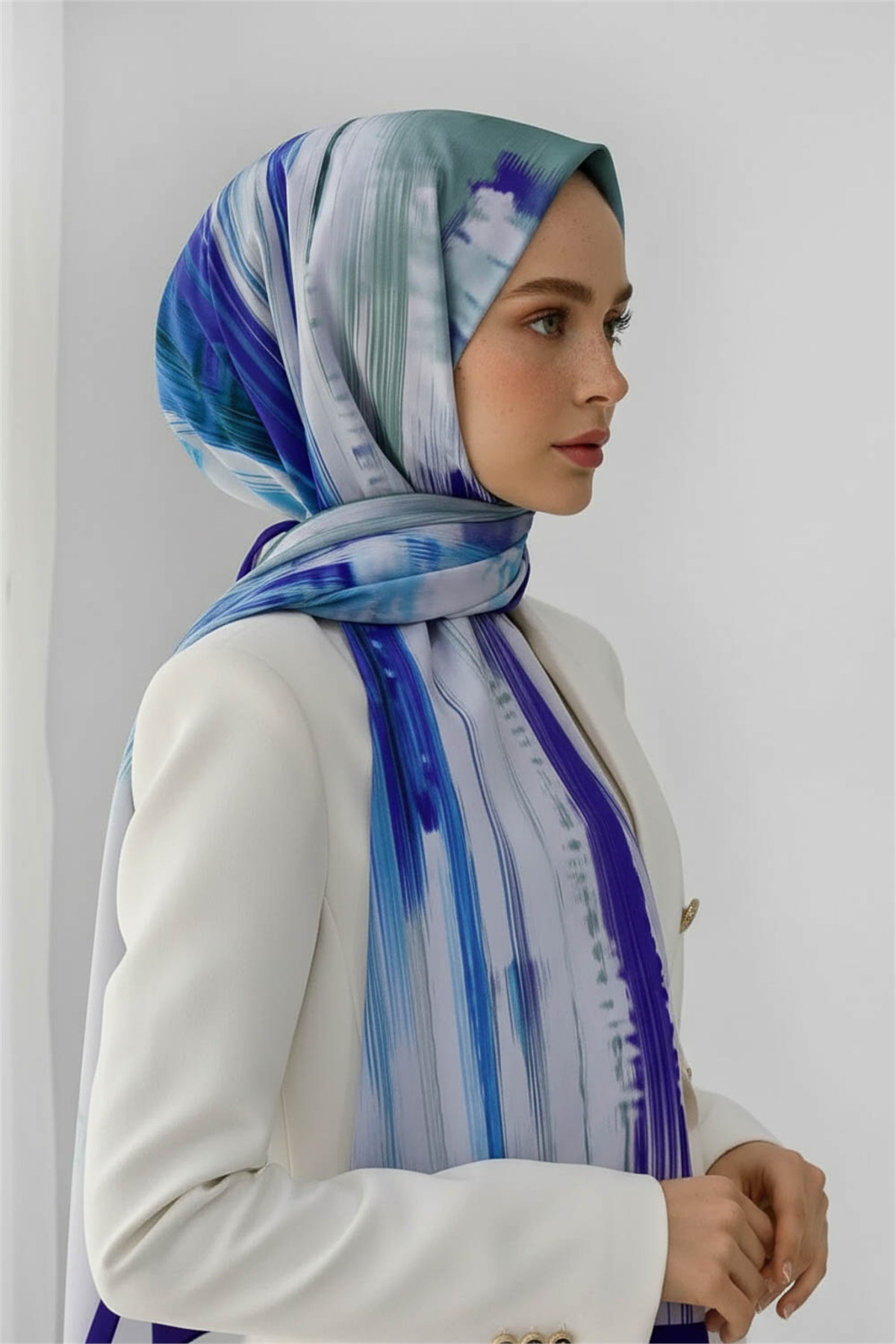 KREP ÇİZGİ DESENLİ SAKS RENKLİ 75X195 KIRIŞMAZ ŞAL