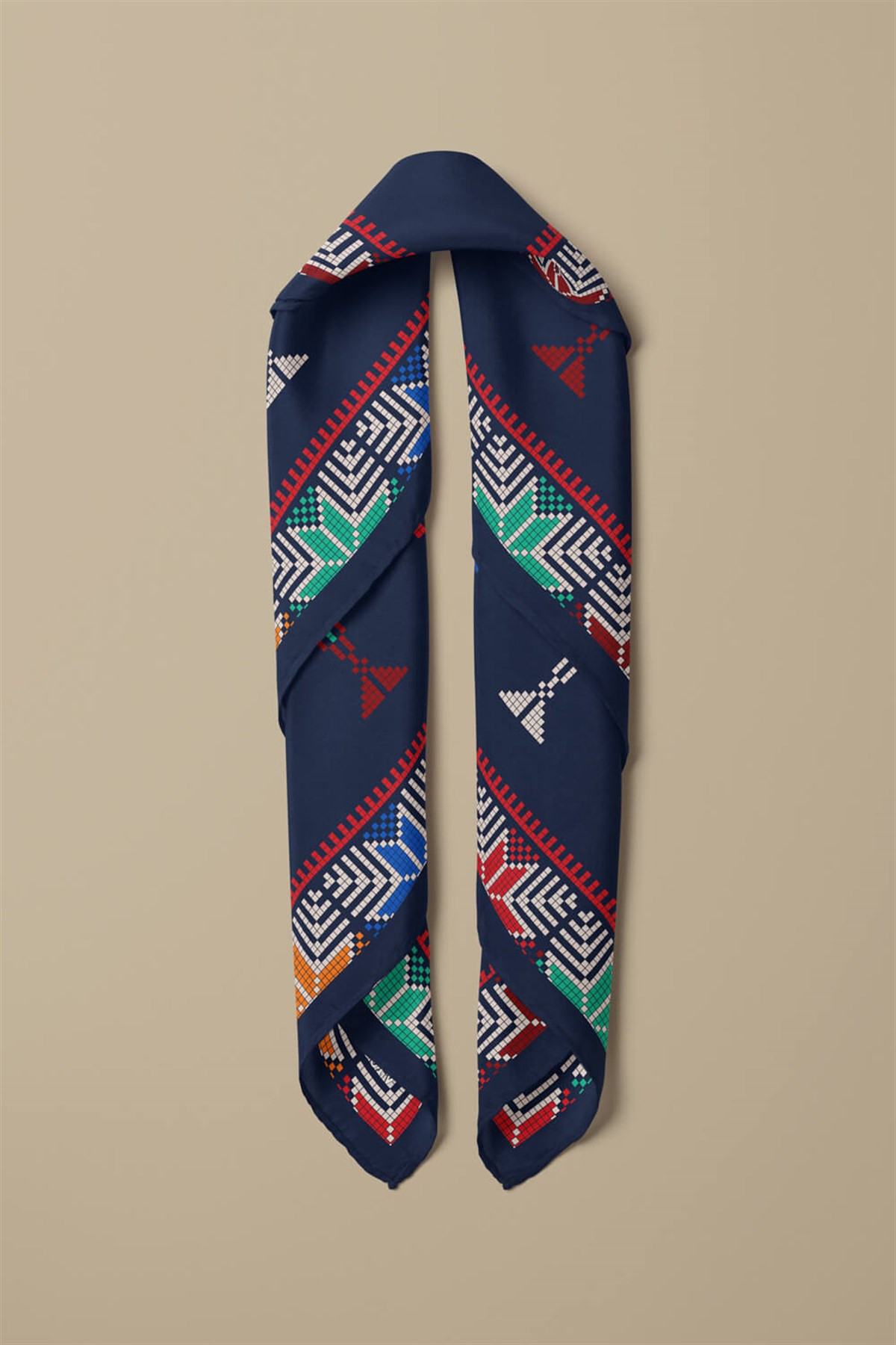 %100 İpek Kanaviçe Desenli Kadın Bandana