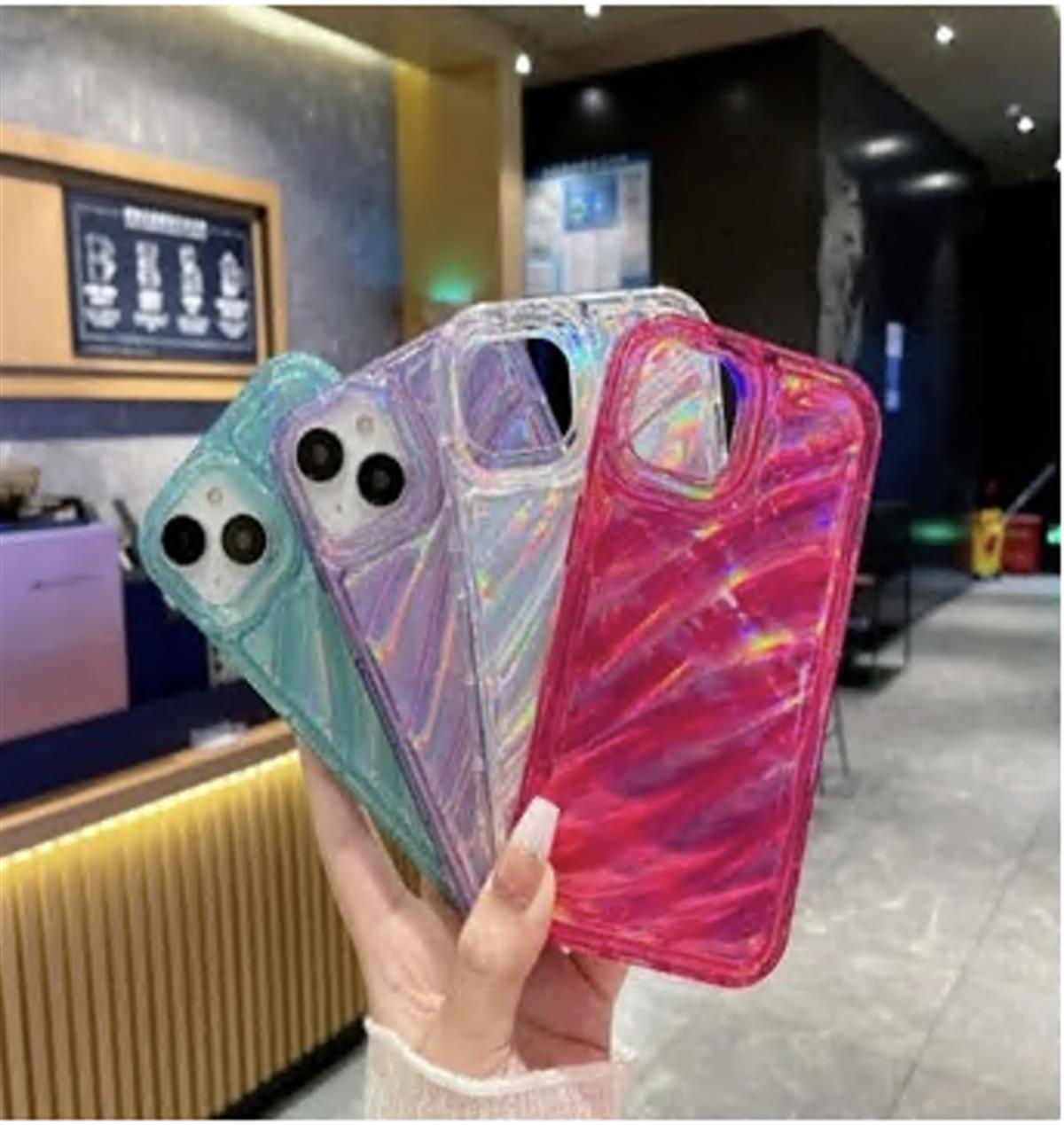 iPhone 11 Uyumlu Telefon Kılıfı Kamera Çıkıntılı Kabartmalı Parlak Desenli Darbe Emici Silikon Kılıf