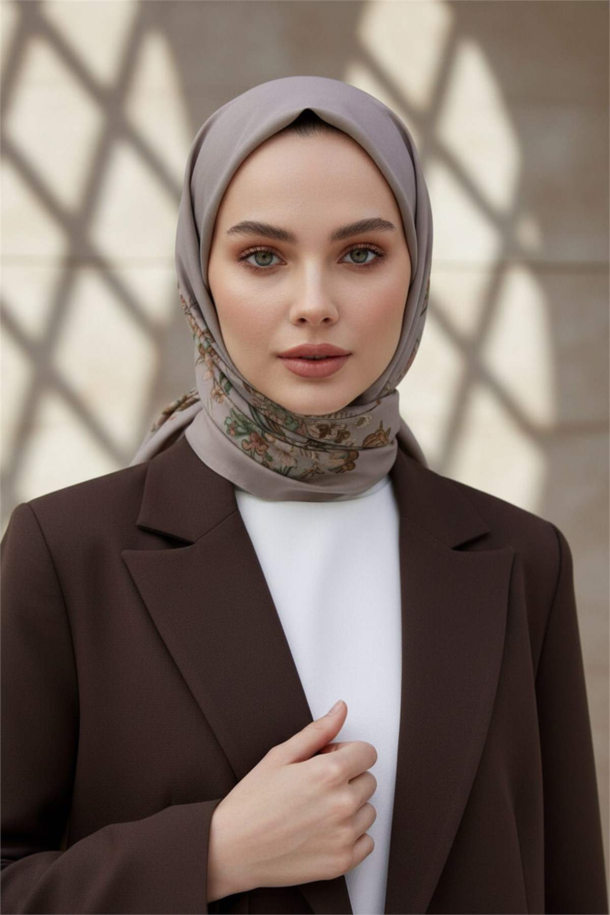 KREP NAKIŞ ÇİÇEK DESENLİ TAŞ RENKLİ 75X195 KIRIŞMAZ ŞAL