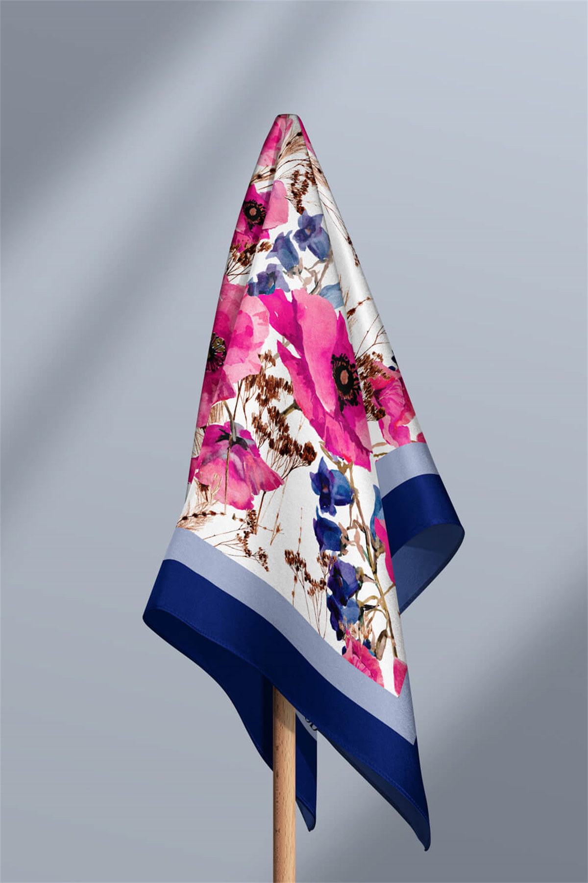 G54 Kadın Pembe Açık Mavi Gelincik Desenli 50x50 Bandana HYL DG0953-22