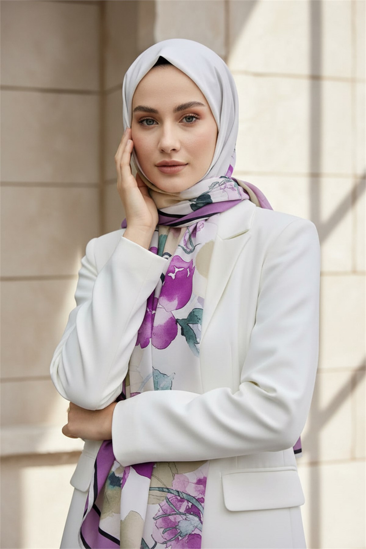 KREP ÇİÇEK DESENLİ KREM - MÜRDÜM RENKLİ 75X195 KIRIŞMAZ ŞAL