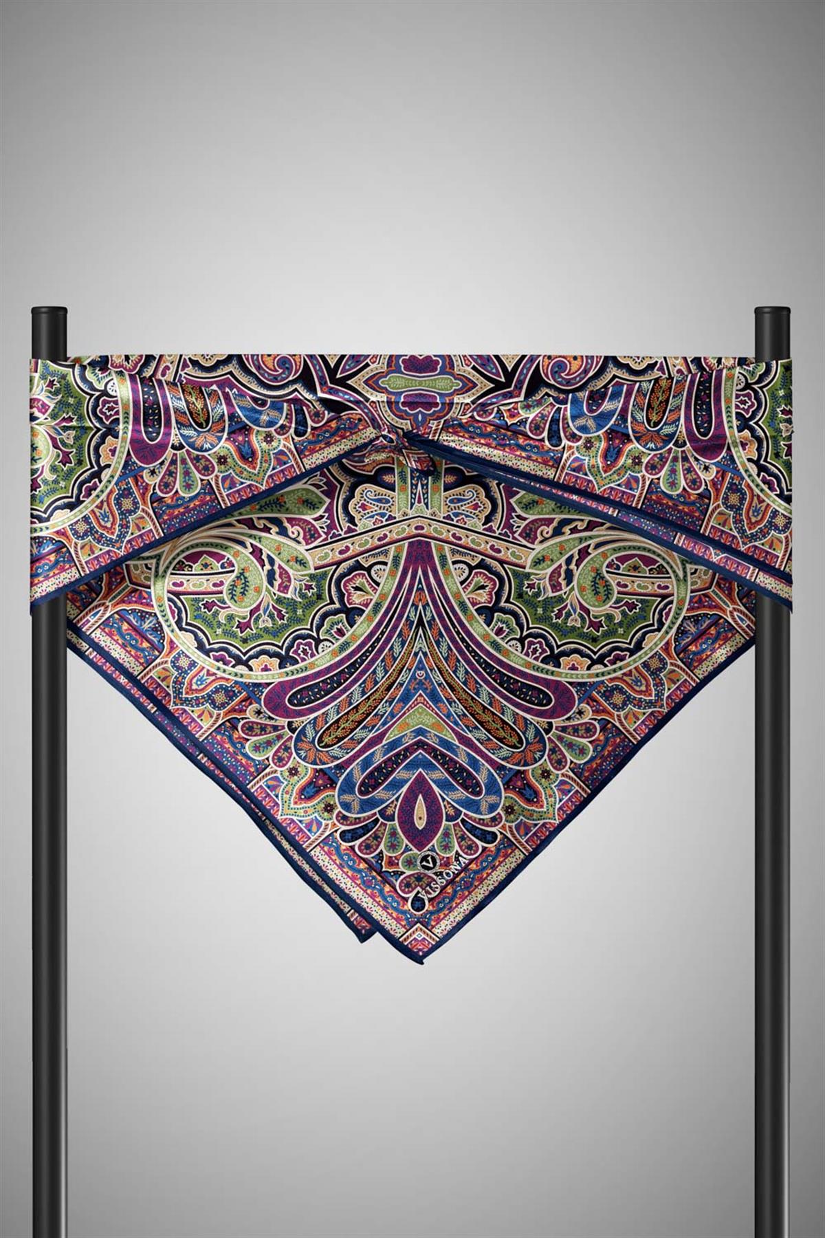 100% Twill İpek Etnik Desenli Lacivert - Haki Renkli 90x90 Dikim Şekli : El Dikişi Eşarp