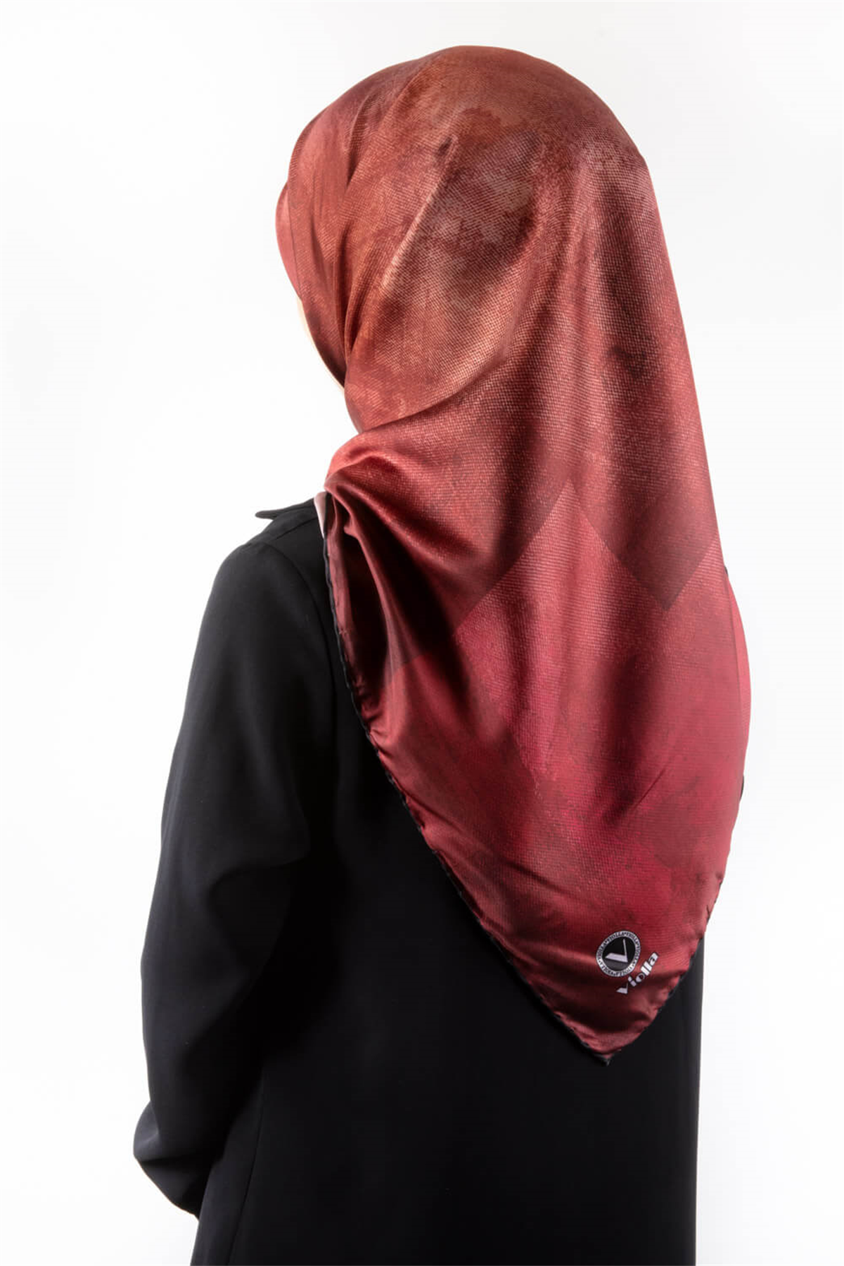 Twill Batik Desenli Bordo Renkli 90x90 Eşarp (İpek İçermez) Dikim Şekli : El Dikişi