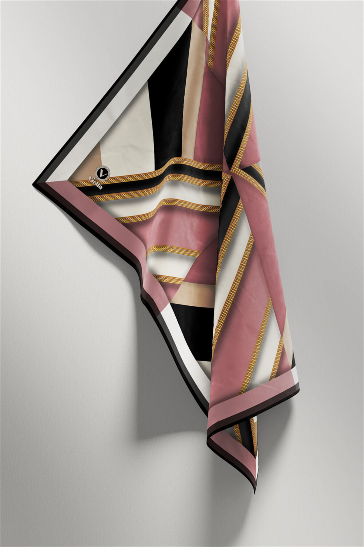 Twill Geometrik Desenli Pudra Renkli 90x90 Eşarp (İpek İçermez) Dikim Şekli : El Dikişi