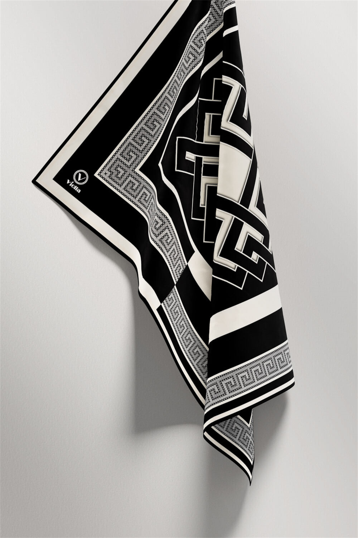 Twill Çizgili Sonsuzluk Düğümü Desenli Siyah Renkli 90x90 Eşarp (İpek İçermez)