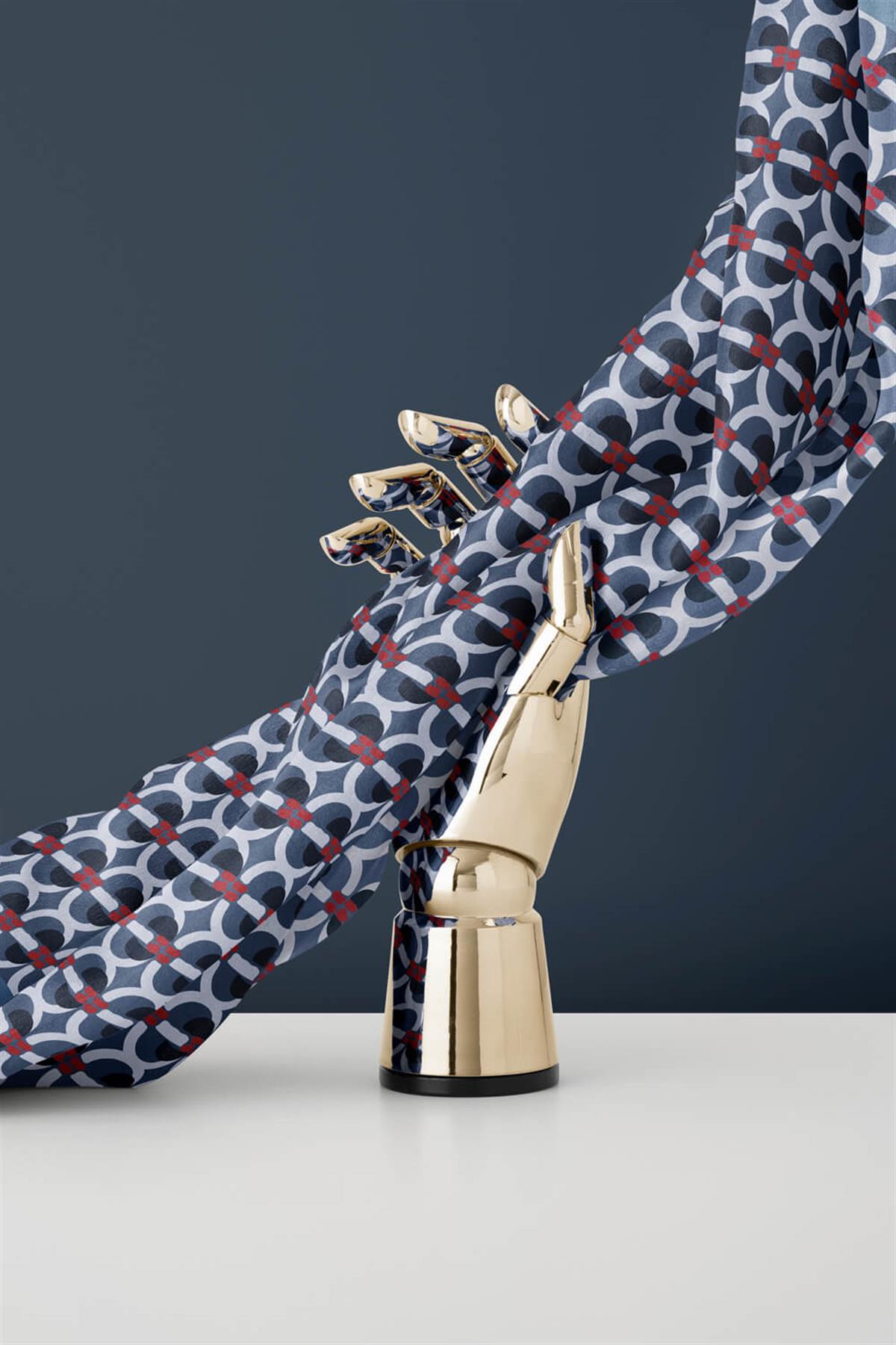 %100 Twill İpek Geometrik Desenli İndigo - Bordo Renkli 90x90 Eşarp Dikim Şekli : El Dikişi