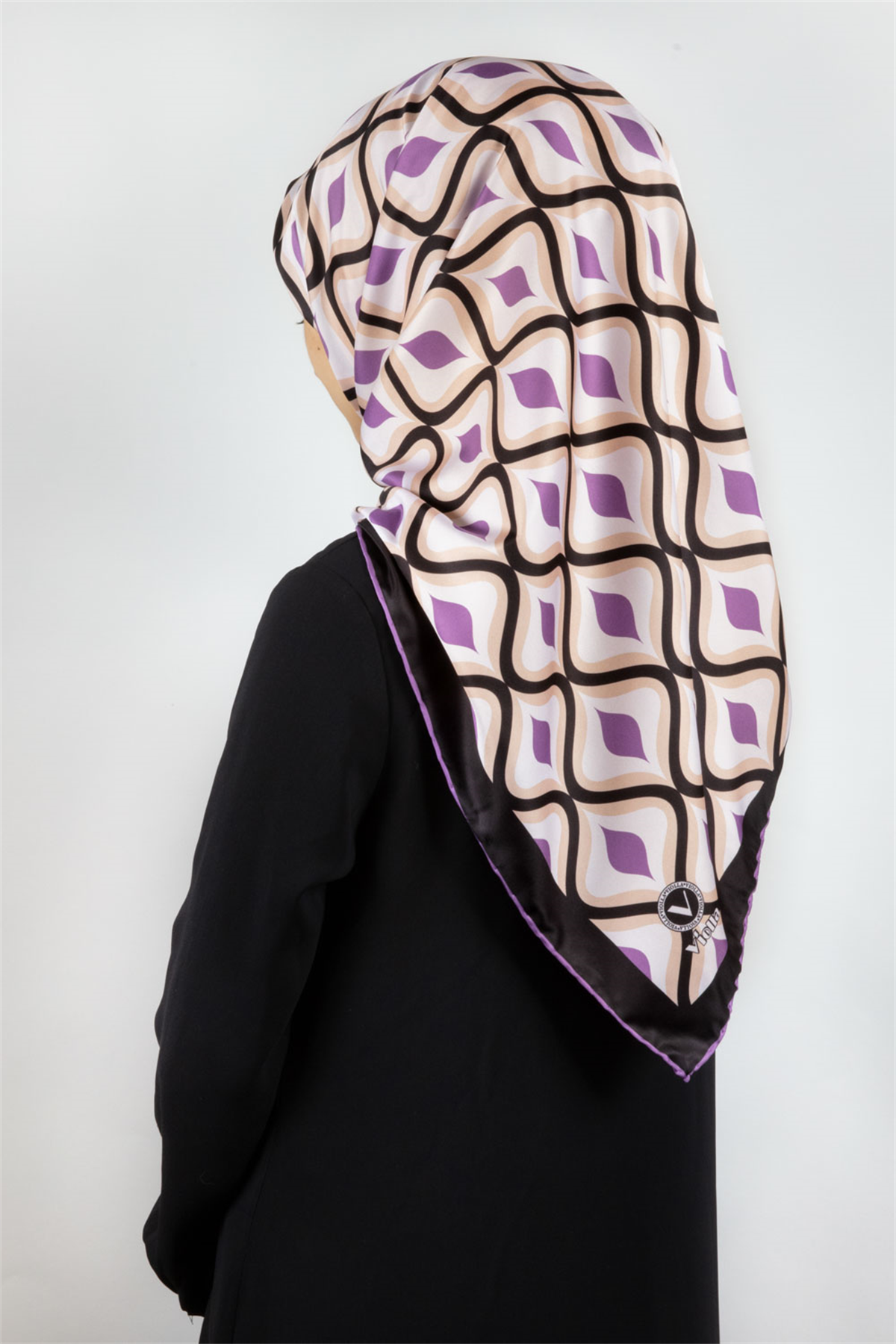 Twill Geometrik Daire Desenli Lila Renkli 90x90 Eşarp (İpek İçermez) Dikim Şekli : El Dikişi