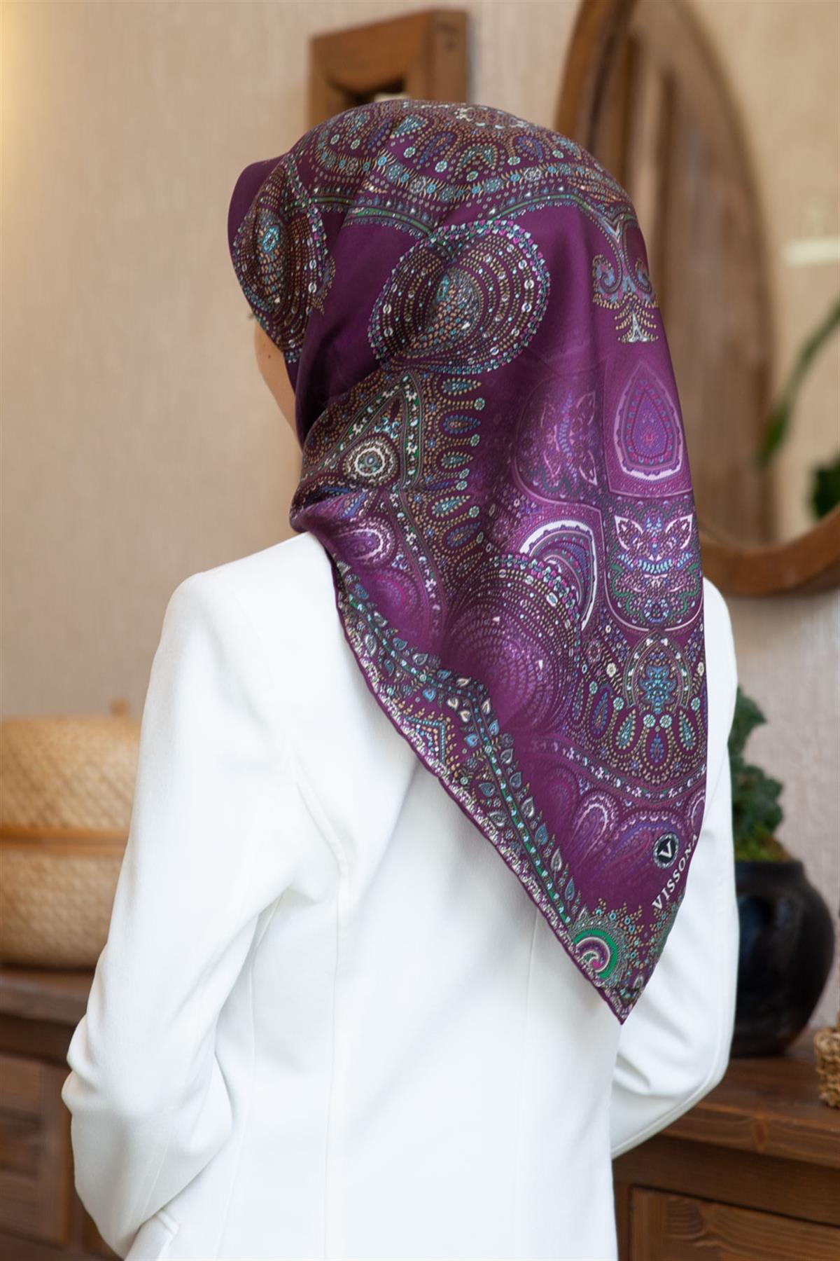 %100 Twill İpek Şal Desenli Mürdüm Renkli 90x90 Eşarp Dikim Şekli : El Dikişi