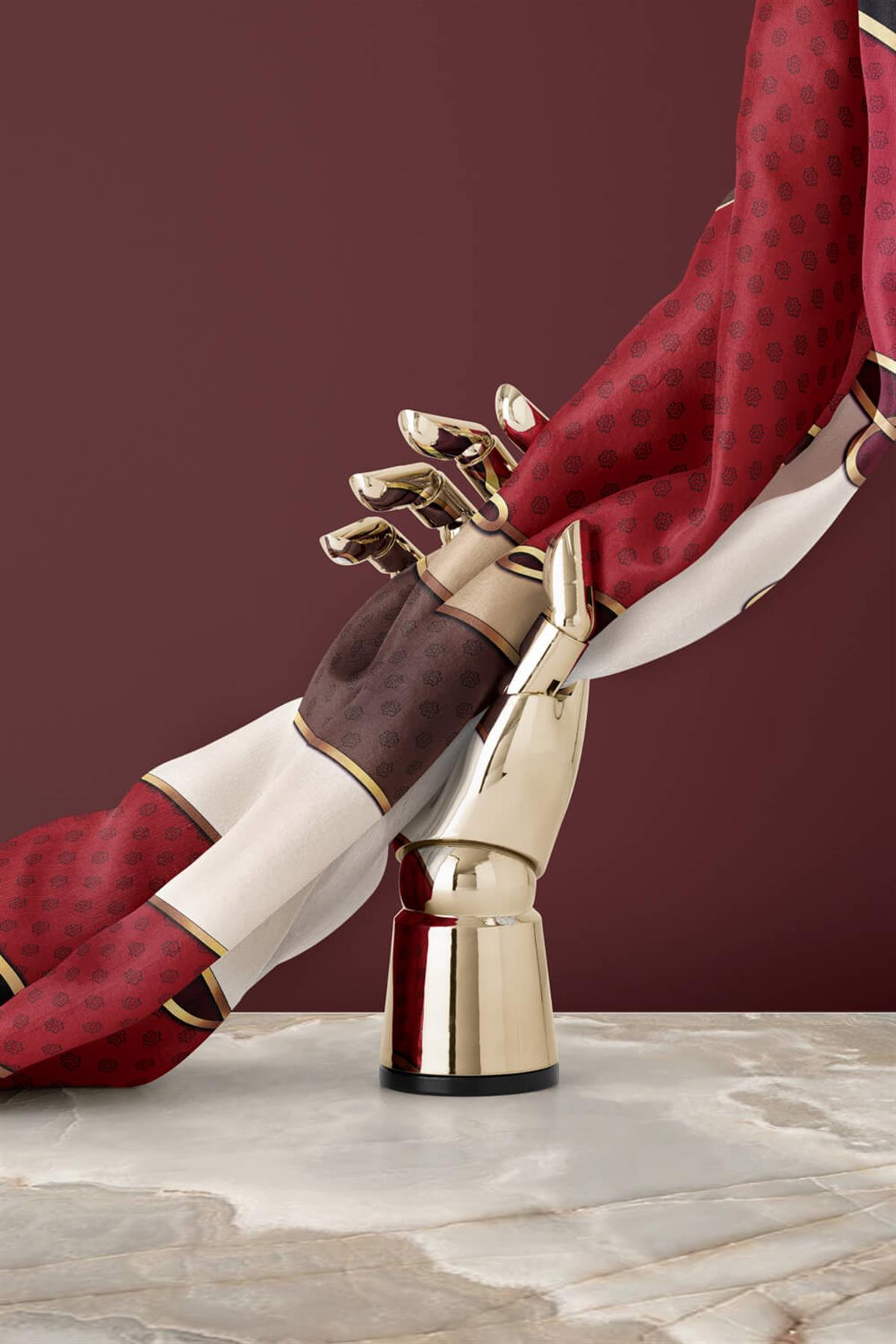 %100 Twill İpek Puantiyeli ve Geometrik Desenli Bordo - Vizon Renkli 90x90 Eşarp Dikim Şekli : El Dikişi