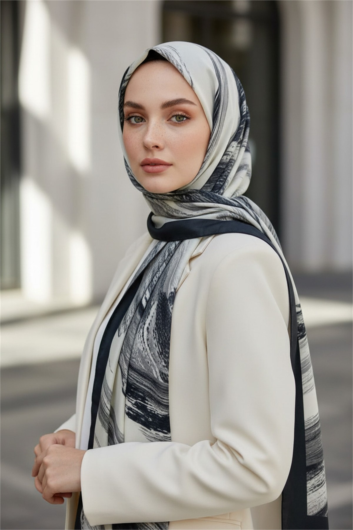 KREP FIRÇA DESENLİ FÜME RENKLİ 75X195 KIRIŞMAZ ŞAL