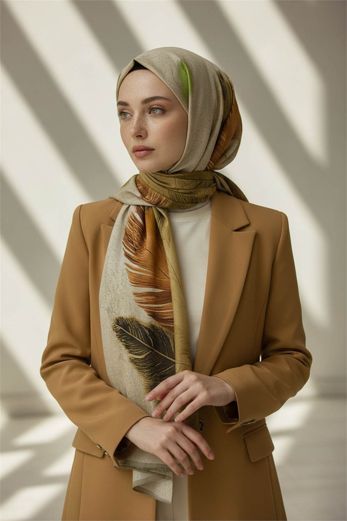 KREP YAPRAK DESENLİ BEJ RENKLİ 75X195 KIRIŞMAZ ŞAL