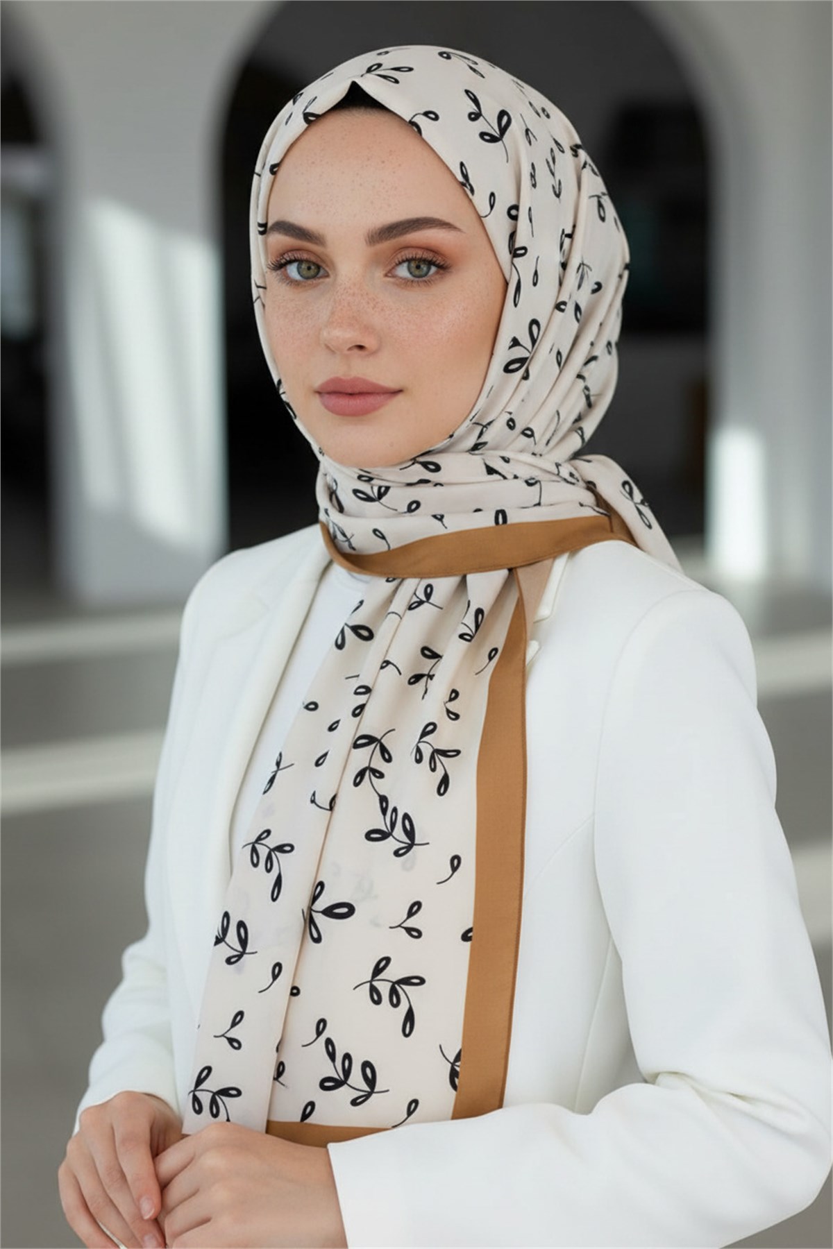 KREP YAPRAK DESENLİ KREM - HARDAL RENKLİ 75X195 KIRIŞMAZ ŞAL