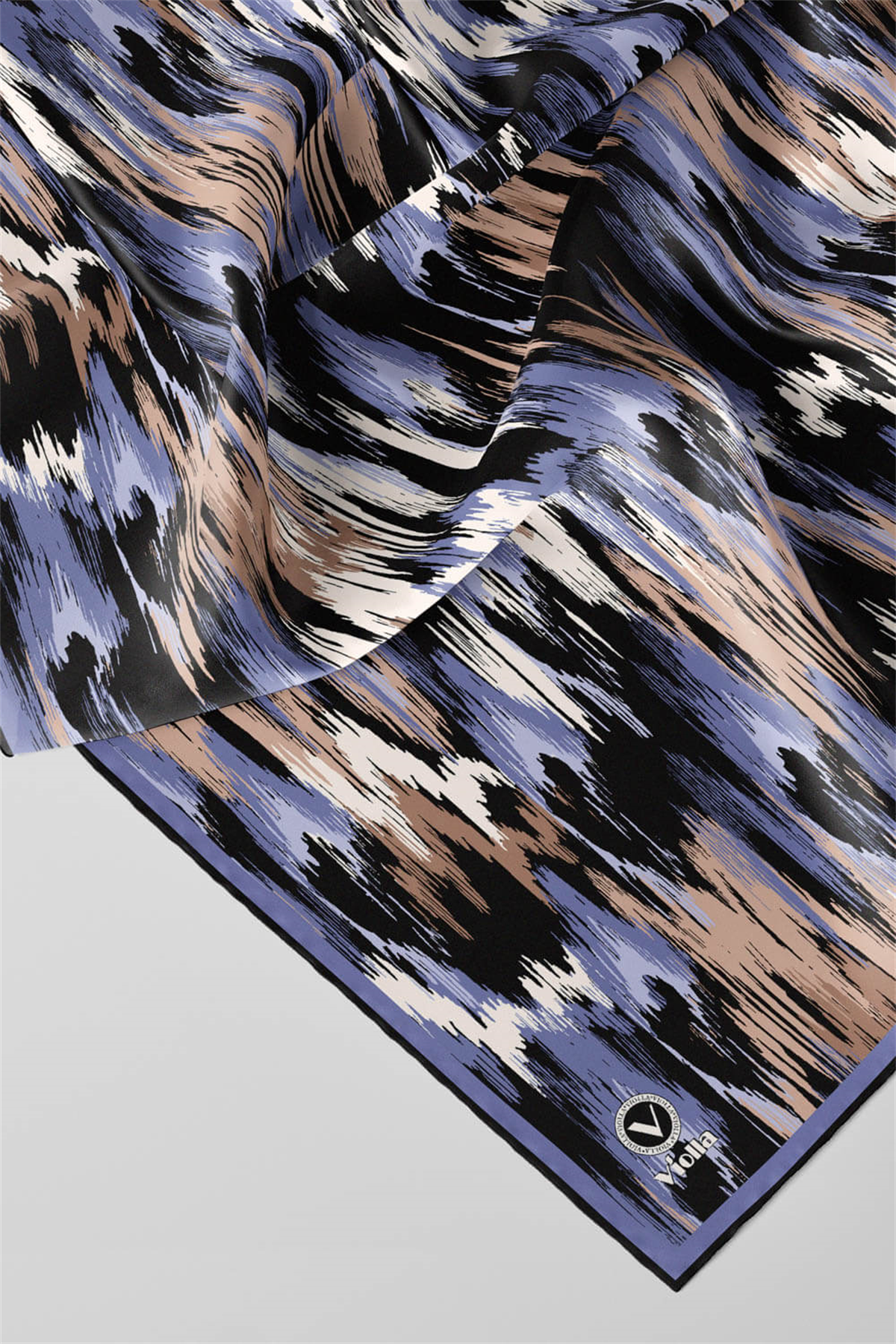 Twill Fırça Desenli Bebe Mavisi Renkli 90x90 Eşarp (İpek İçermez) Kenar Dikiş Şekli El Dikişli