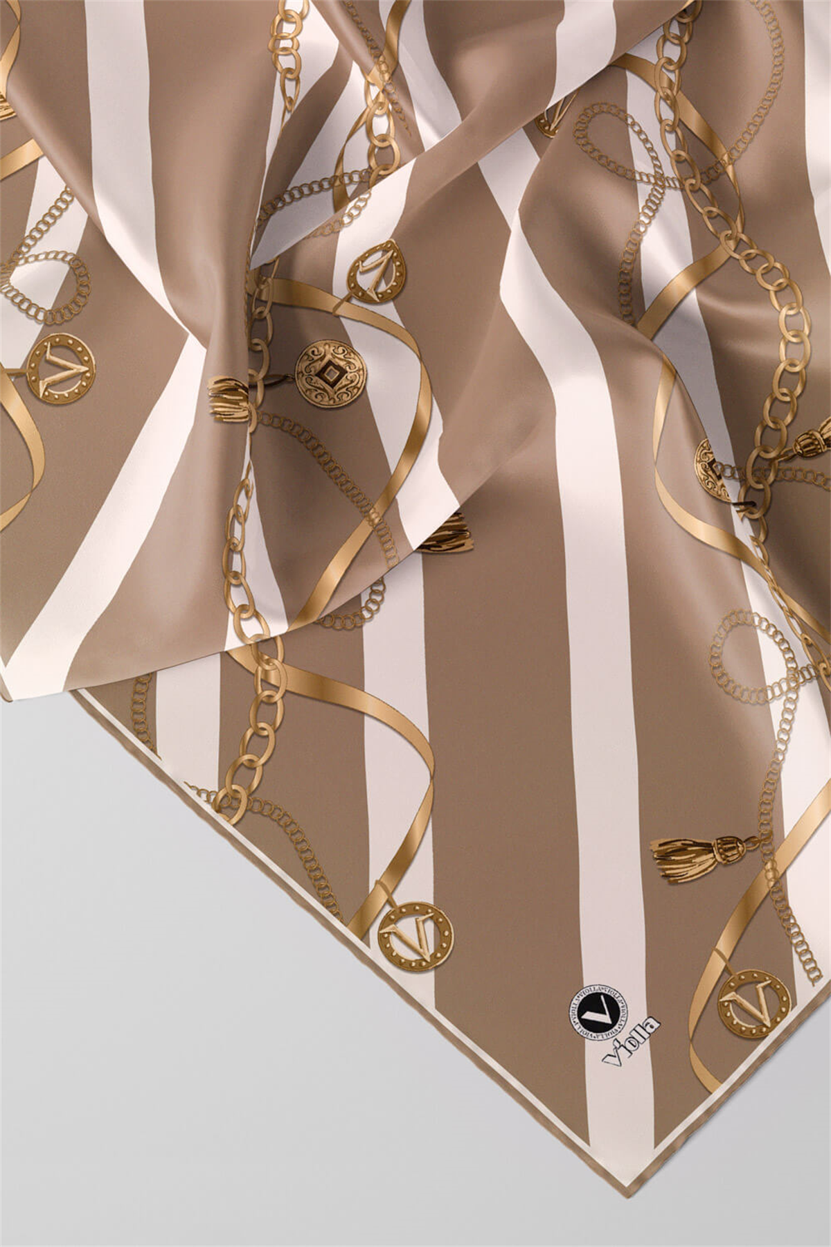 Twill Çizgili Kemer ve Zinci Desenli Vizon Renkli 90x90 Eşarp (İpek İçermez) Kenar Dikiş Şekli El Dikişli