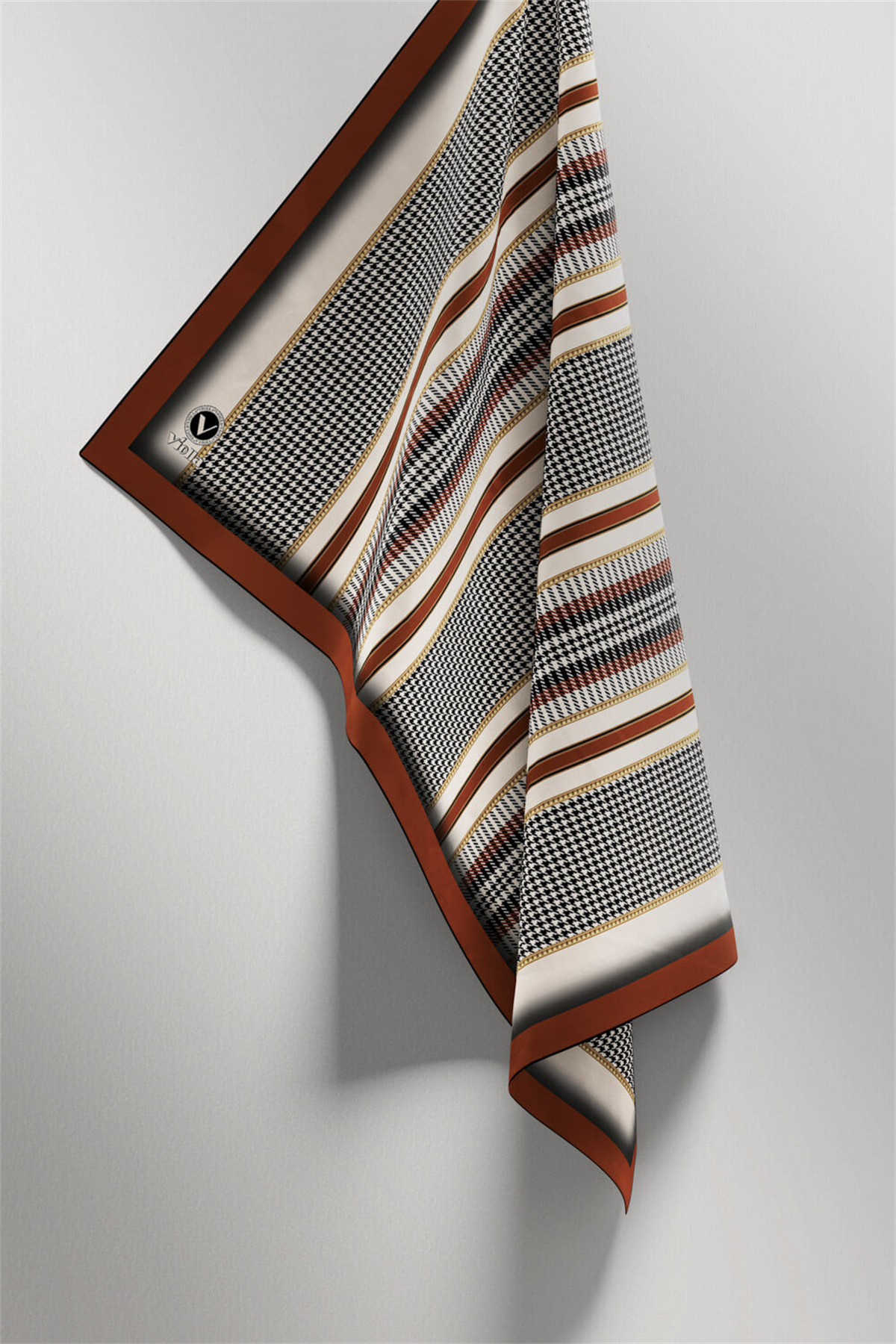 Twill Kazayaklı Şerit Desenli Taba Renkli 90x90 Eşarp (İpek İçermez) Kenar Dikiş Şekli El Dikişli
