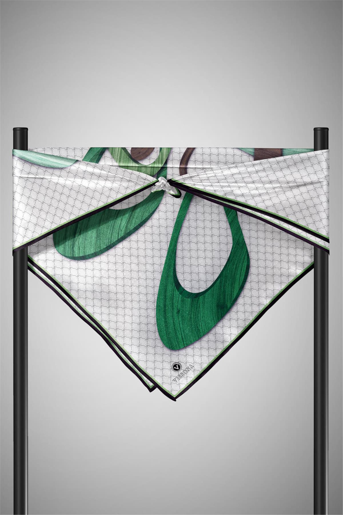 100% Twill Geometrik Halka Desenli Zümrüt Yeşili - Kahverengi  Renkli 90x90 Dikim Şekli : El Dikişi Eşarp